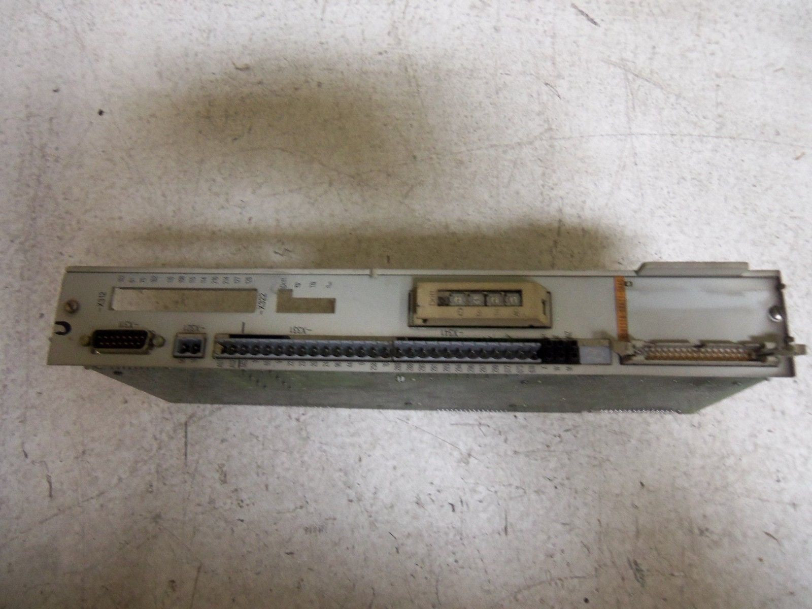 SIEMENS 6SN1118-0AA11-0AA0 DRIVE SINGLE AXIS CONTROL AC *USED*