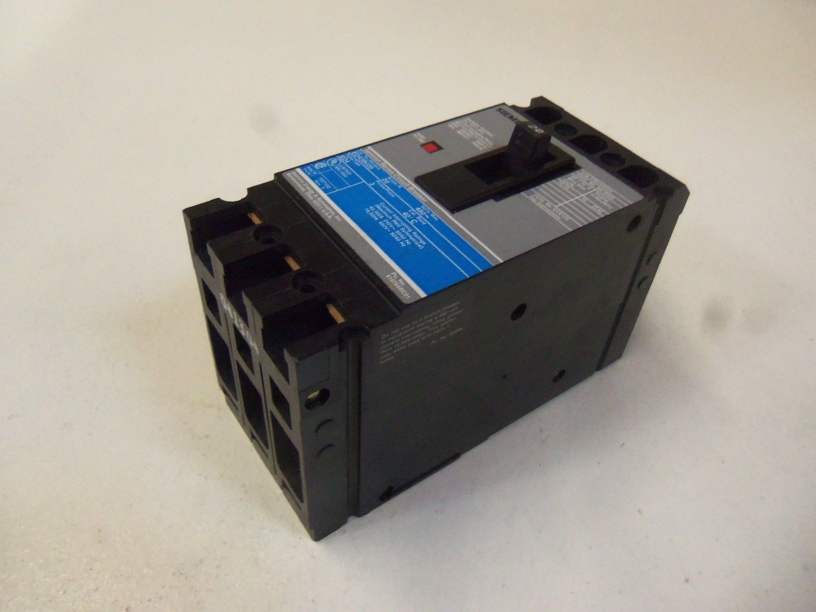 SIEMENS CIRCUIT BREAKER ED43B020 *NEW NO BOX*