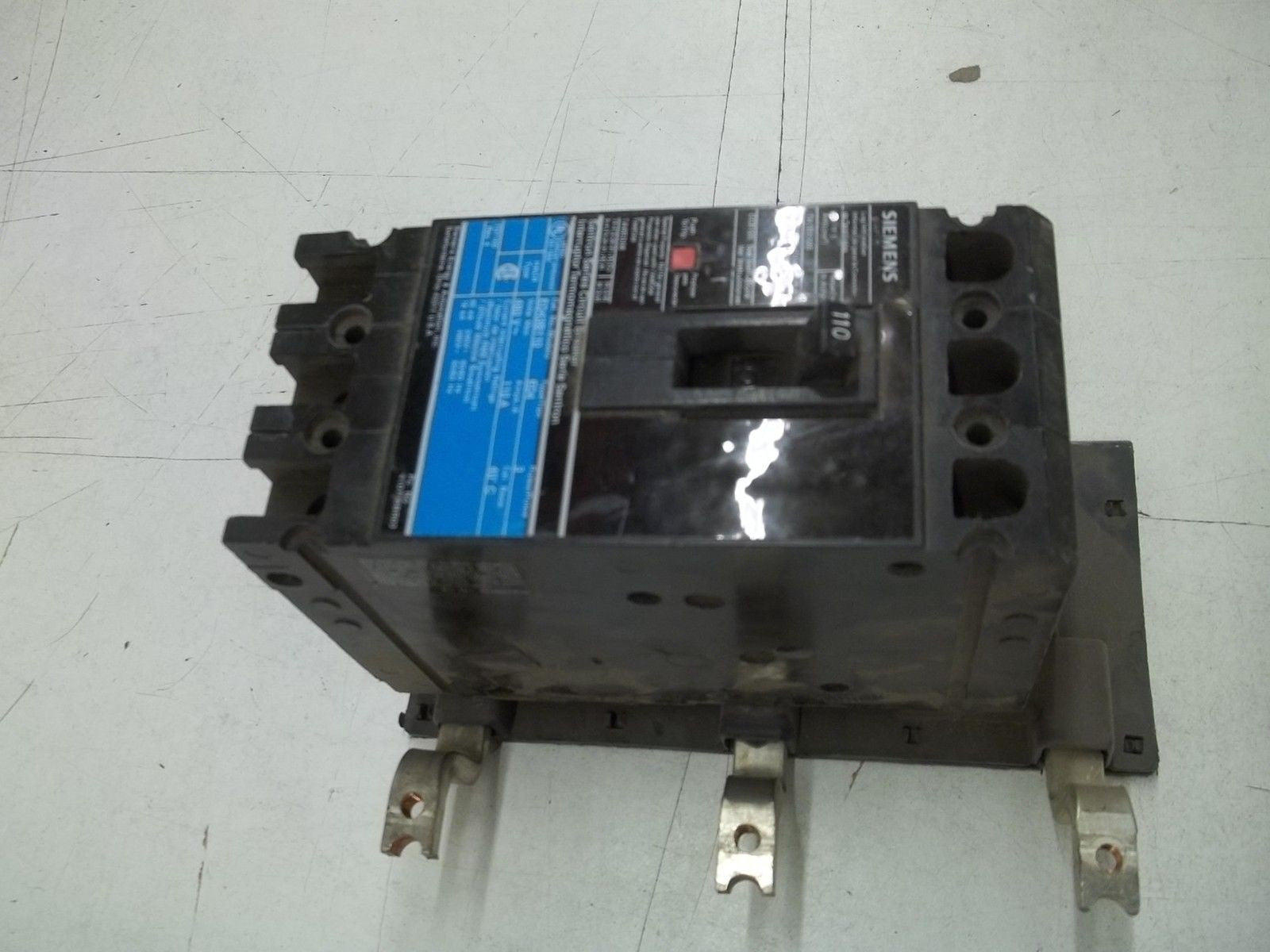 SIEMENS CIRCUIT BREAKER ED43B110 *USED*