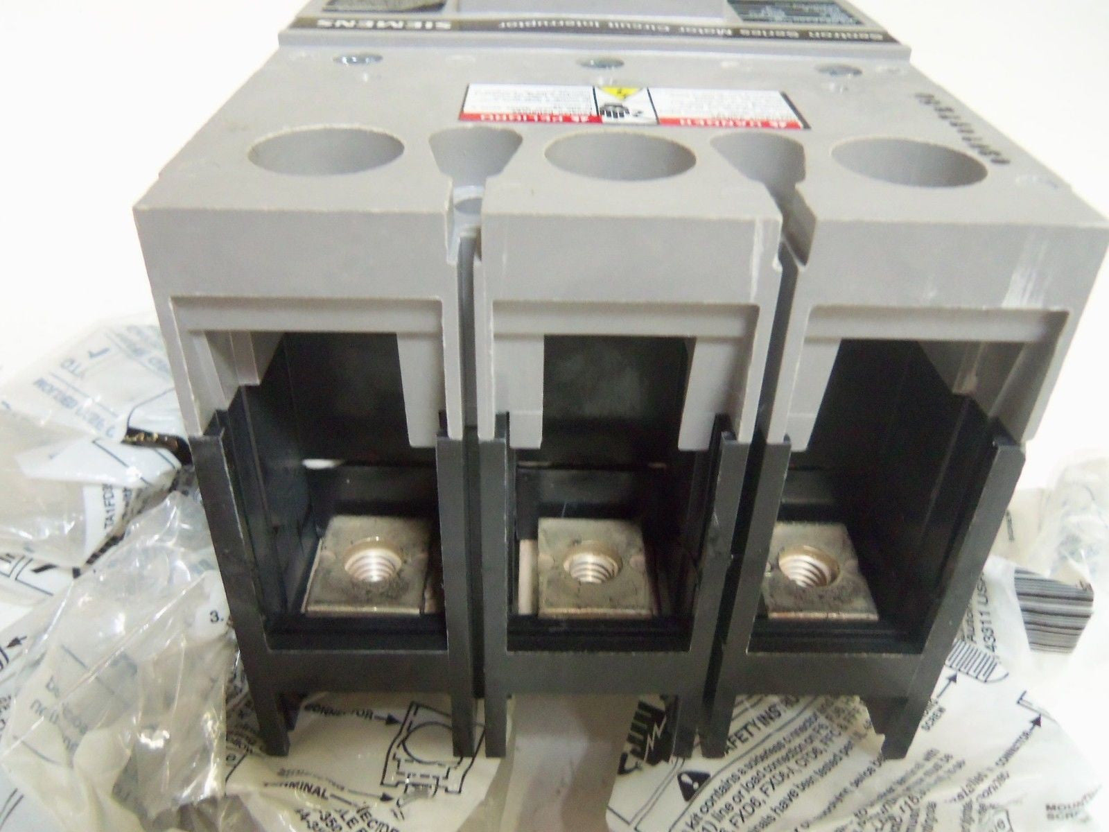 SIEMENS FXD63A250 CIRCUIT BREAKER *NEW IN BOX*