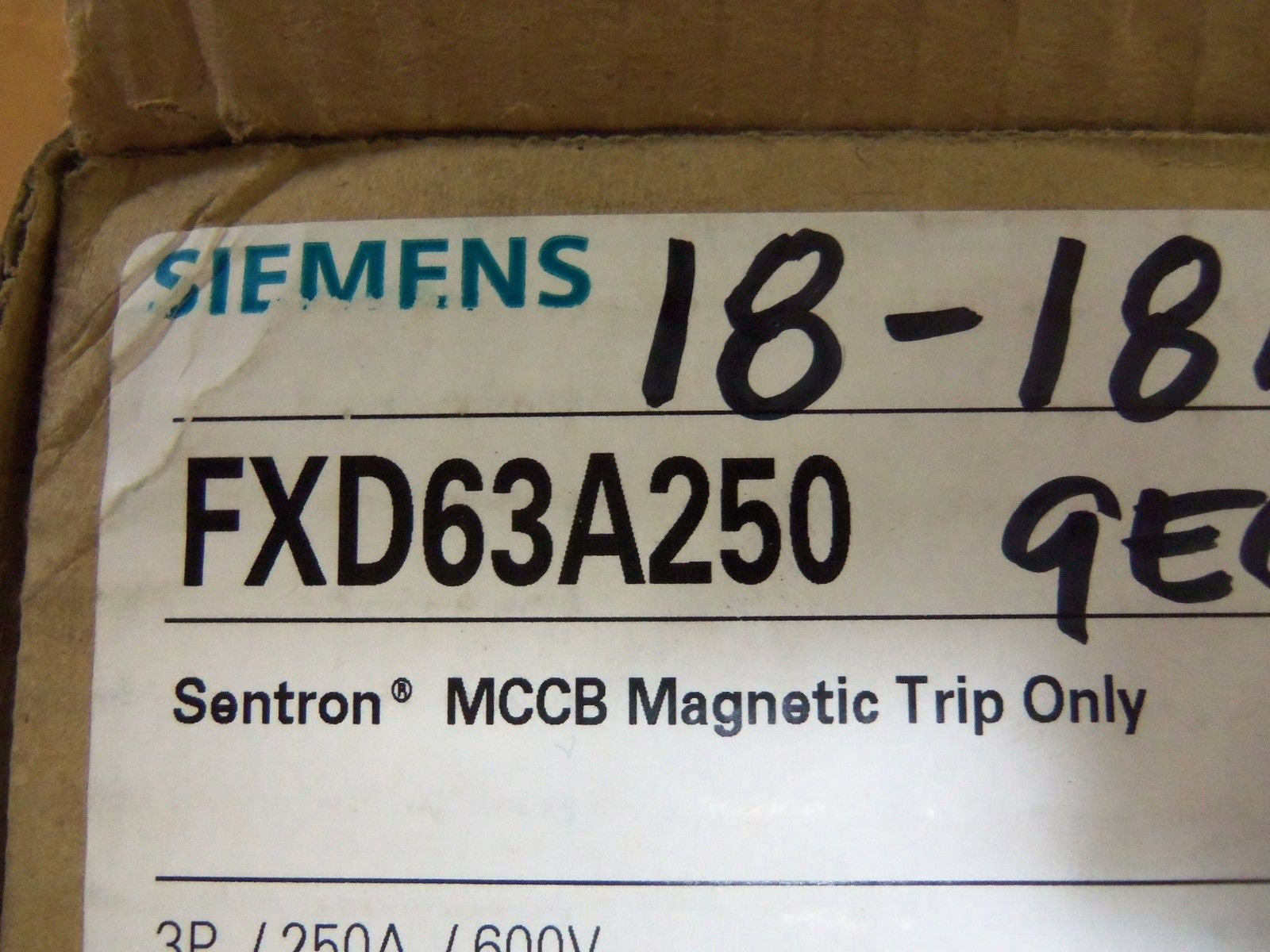 SIEMENS FXD63A250 CIRCUIT BREAKER *NEW IN BOX*