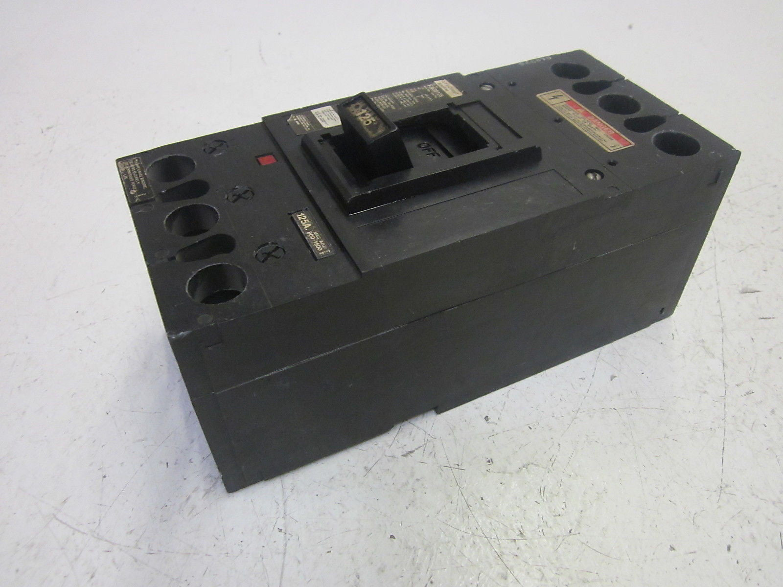 SIEMENS ITE FJ63B125 CIRCUIT BREAKER 125A 600V  *USED*