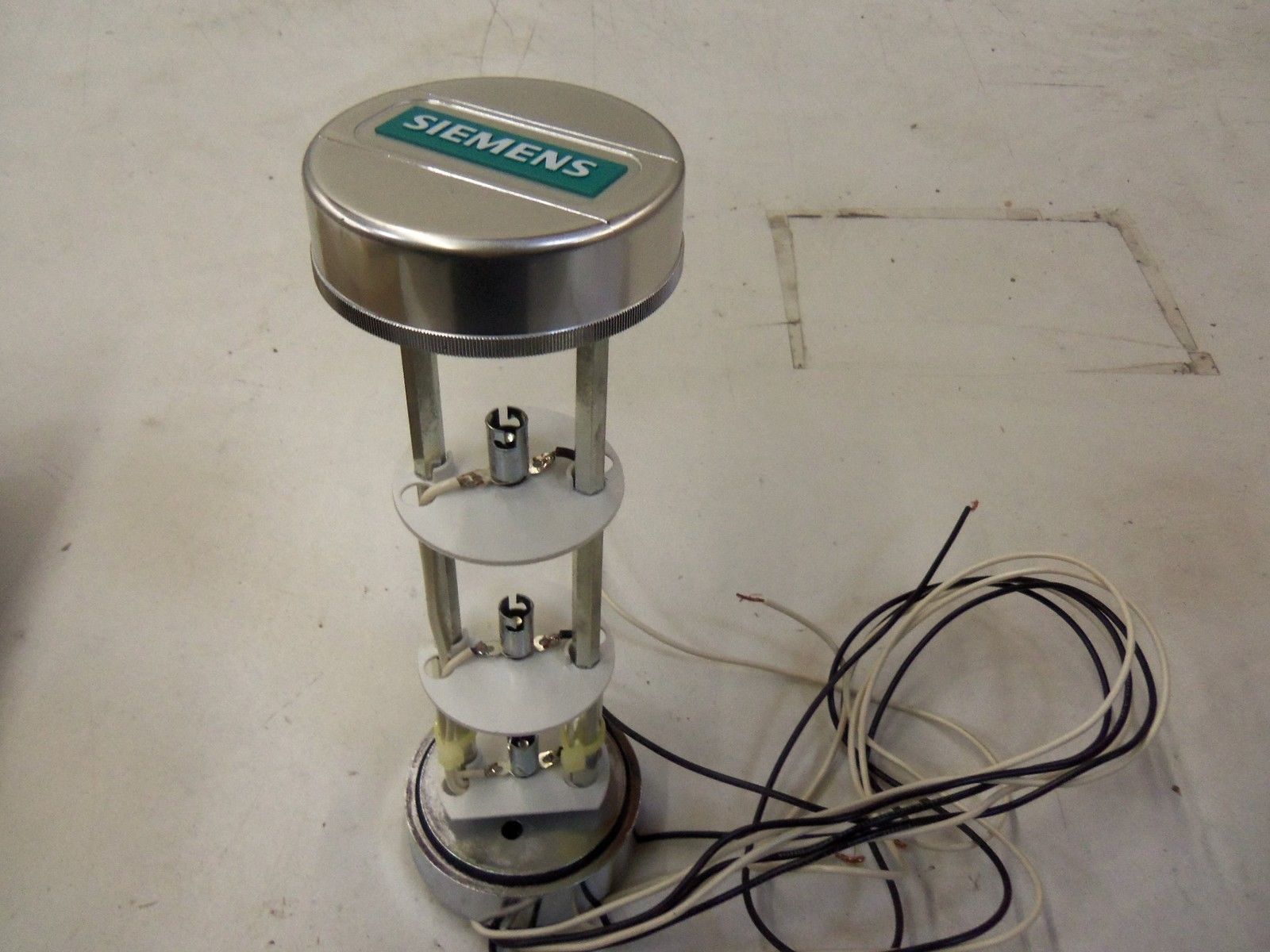 SIEMENS LIFE COLUMN 3SL3 *NEW IN BOX*