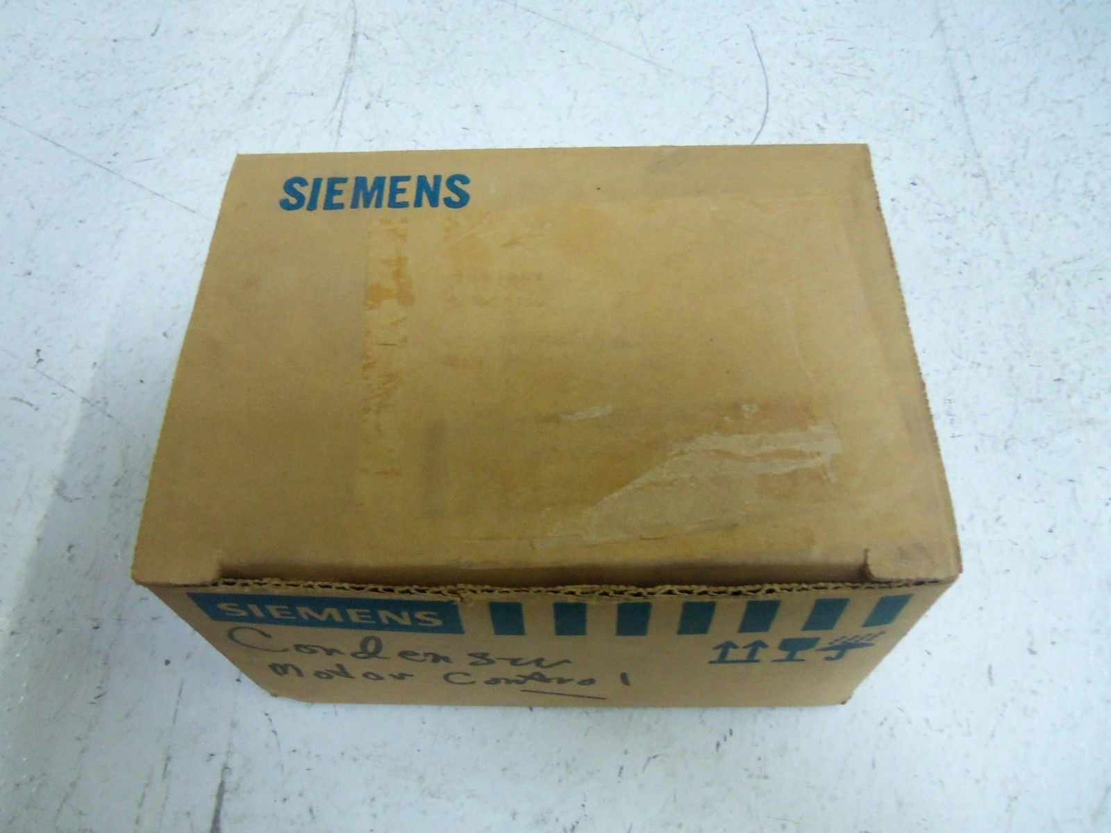 SIEMENS MCS606R HANDLE OPERATOR *NEW IN BOX*