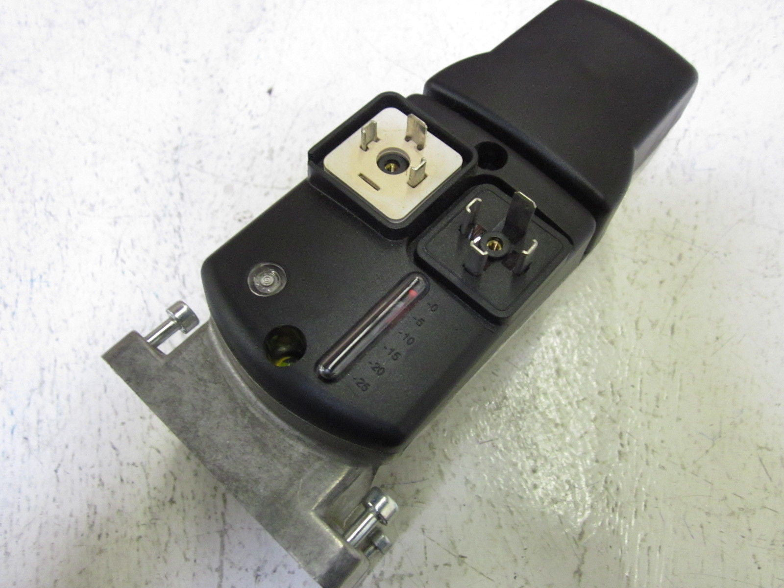 SIEMENS SKP15.001E1 *NEW NO BOX*