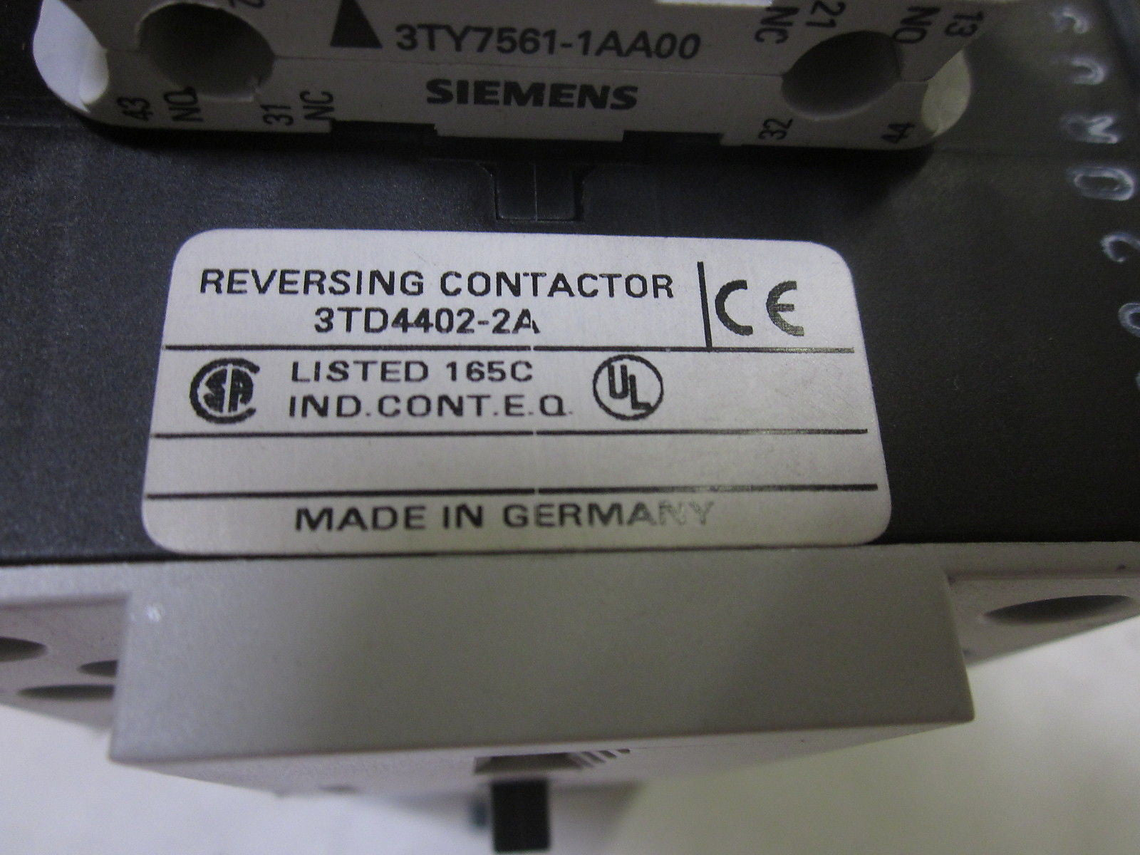 SIEMENS 3TD4402-2A  *NEW NO BOX*
