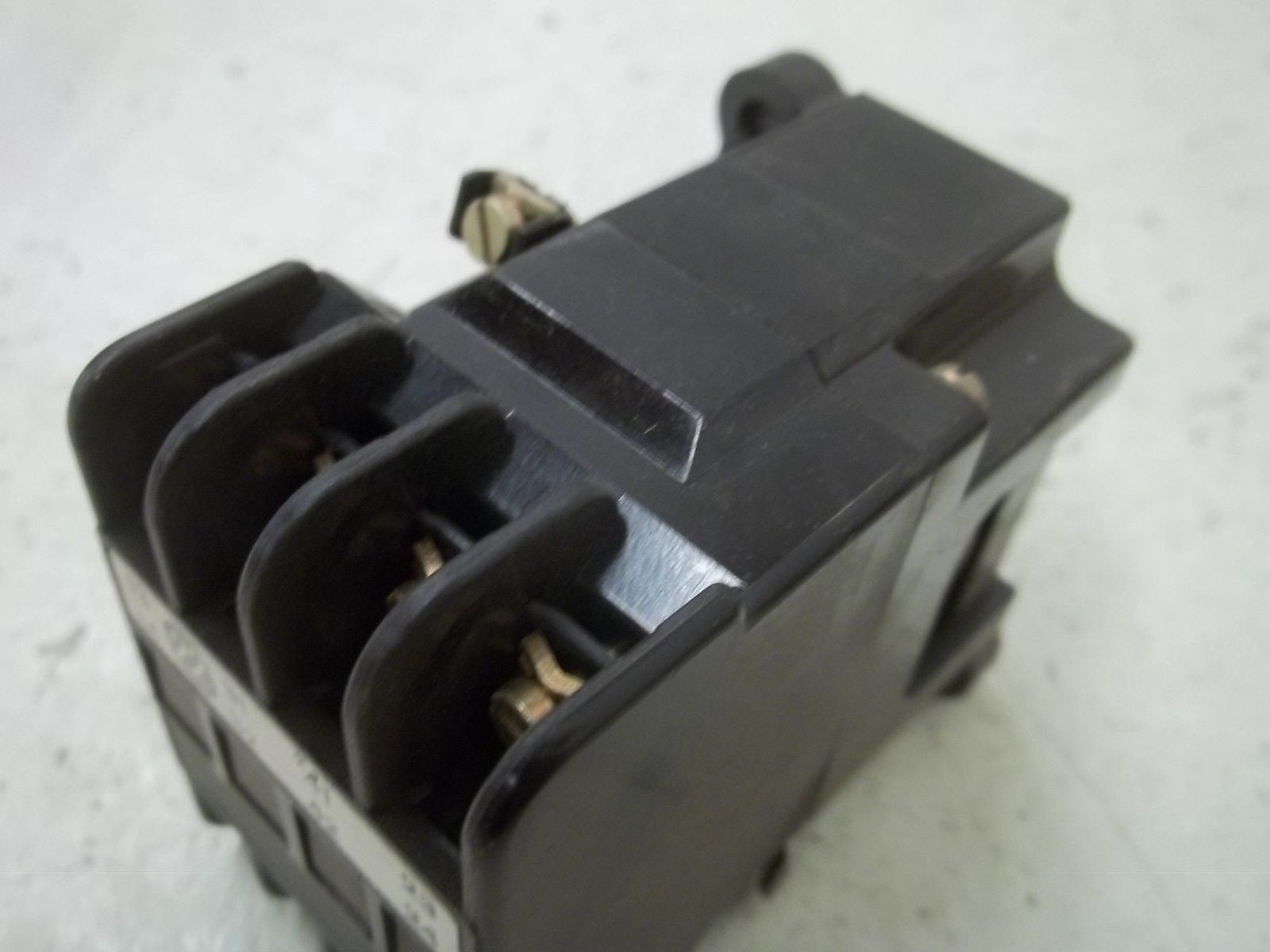 SIMENES 3TA6802-0A CONTACTOR *USED*