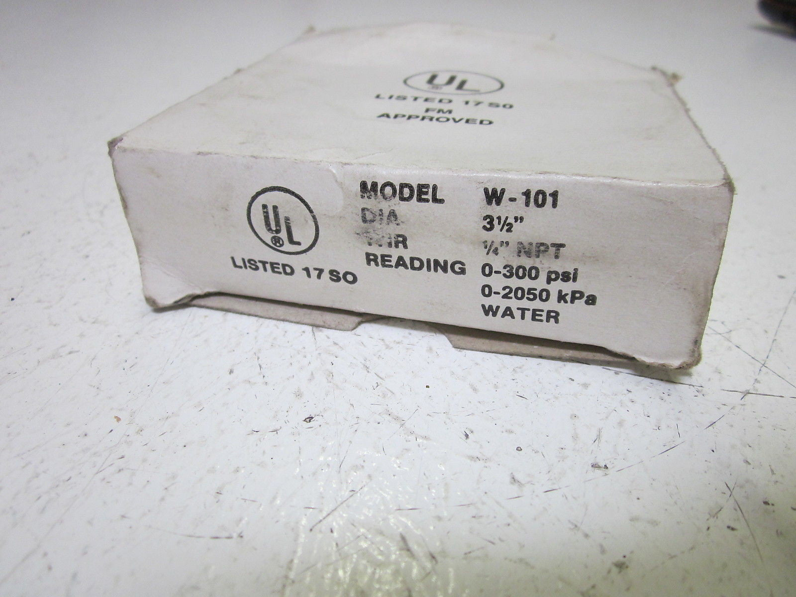 SIMPLEX GRINNELL W101 AIR/WATER GAUGE 300PSI 2050KPA 31/2" *USED