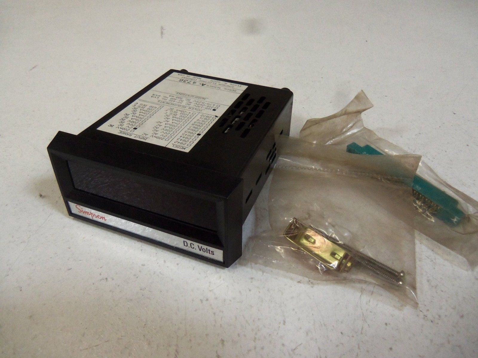 SIMPSON DIGITAL PANEL MOUNT 2865 105-130V *NEW NO BOX*