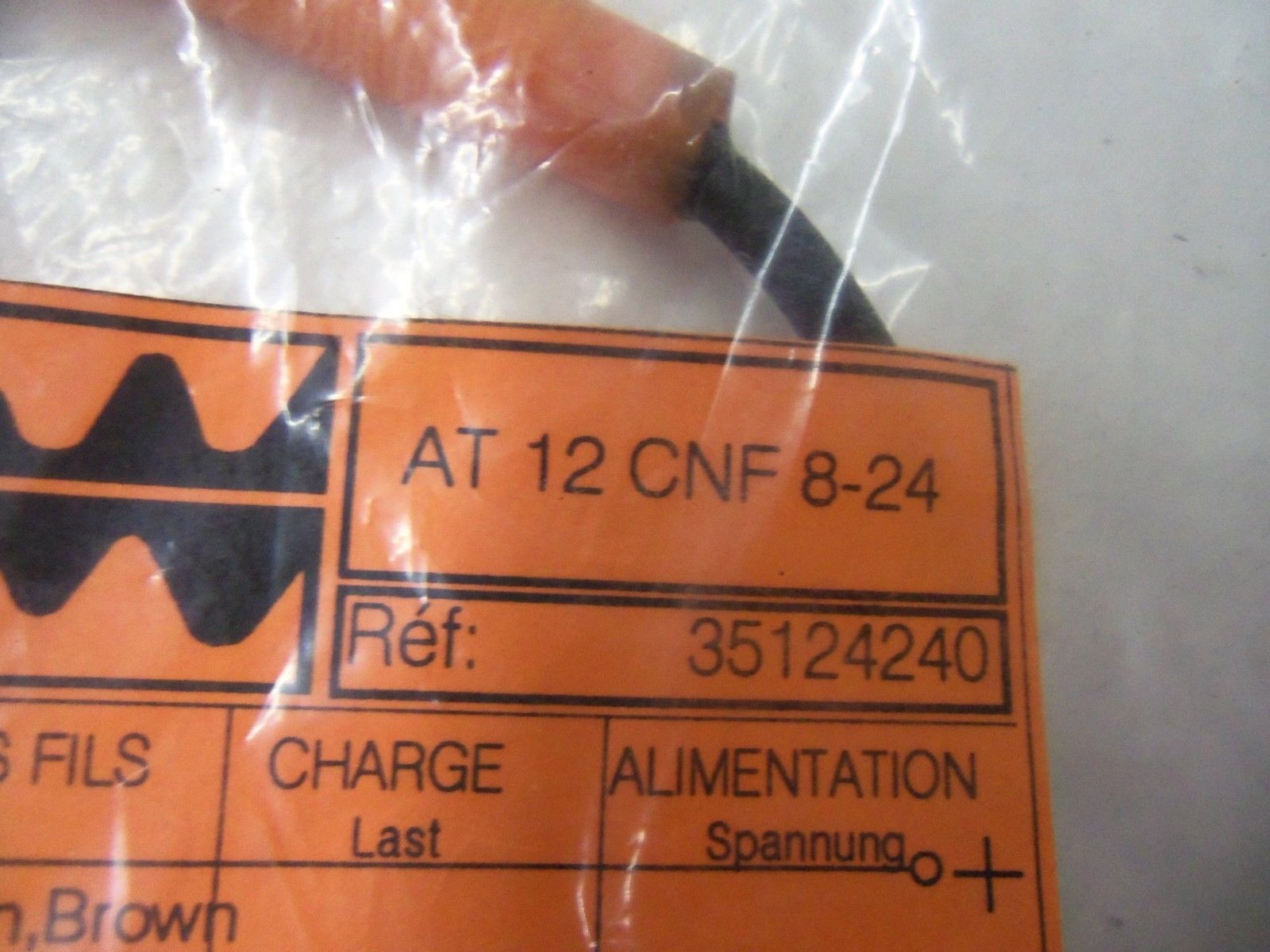 SIS AT12CNF8-24 *NEW IN BAG*