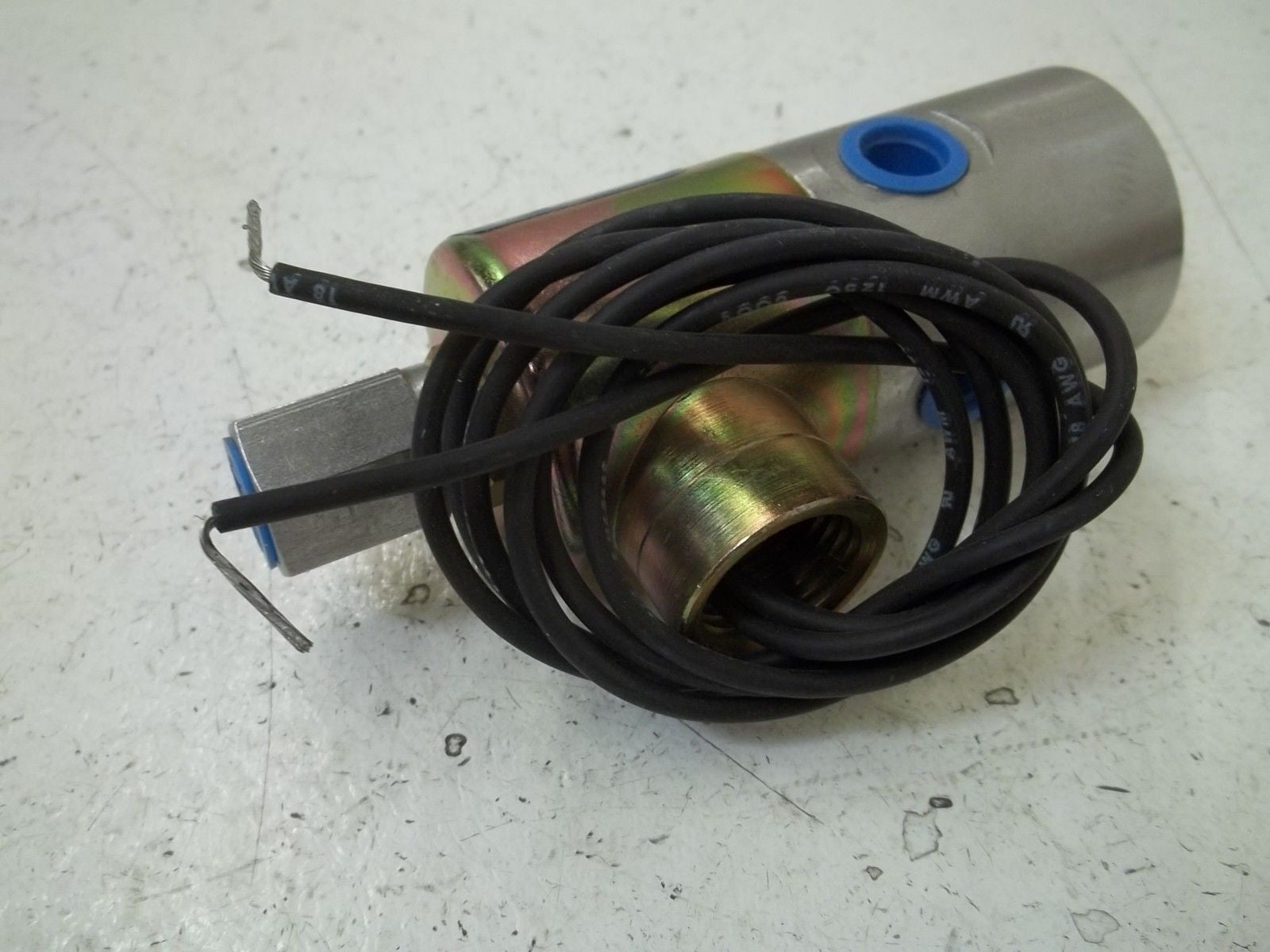 SKINNER VALVE Q53LB2150 SOLENOID VALVE *NEW IN BOX*
