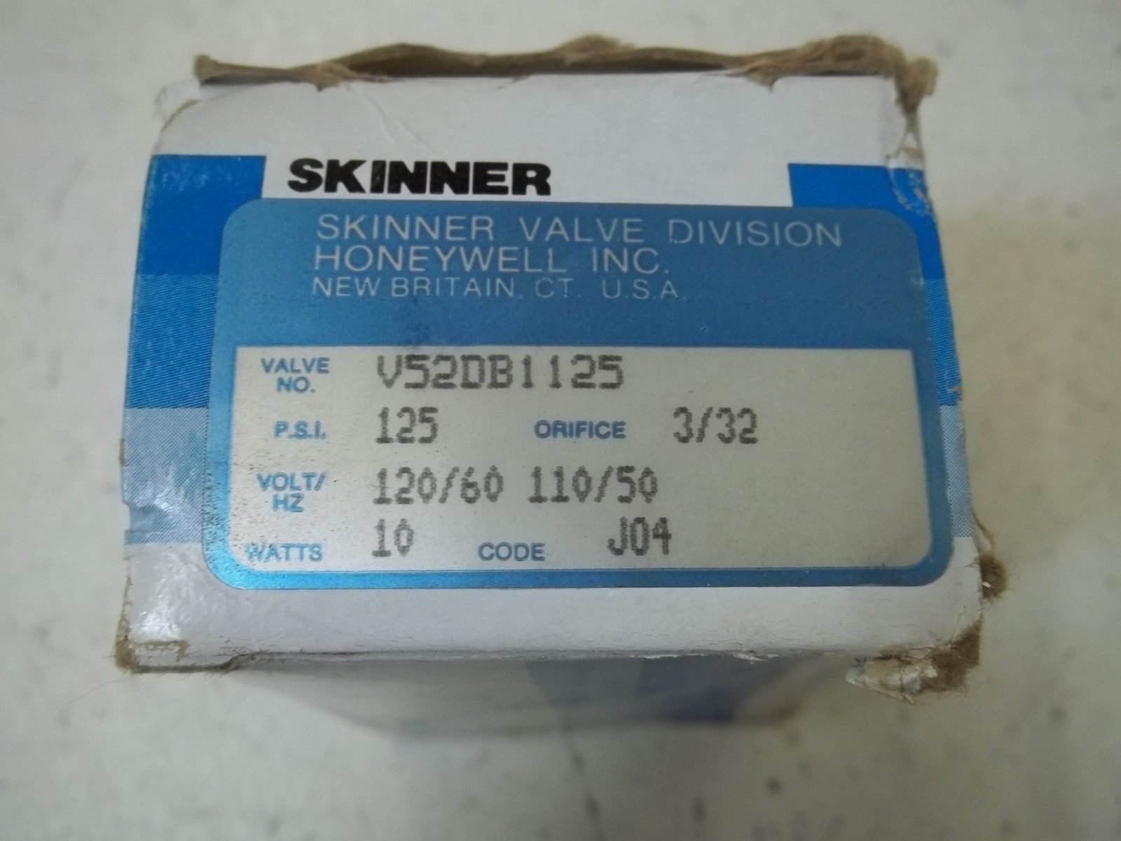 SKINNER VALVE V52DB1125 SOLENOID VALVE 120/60 125PSI, 10 WATTS *NEW IN BOX*