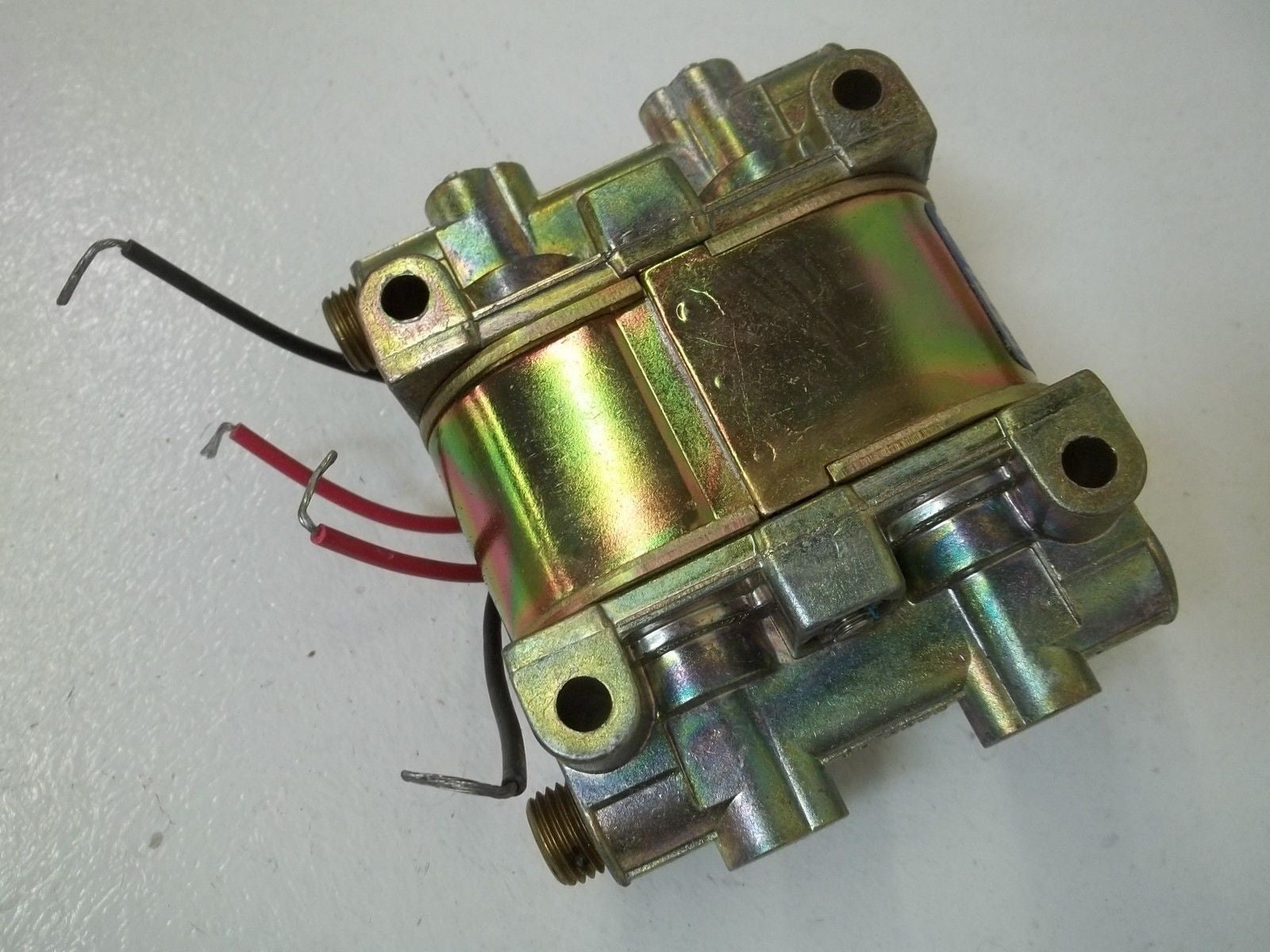 SKINNER VALVE V933LEH2100 SOLENOID VALVE 100 PSI, 120/60*USED*