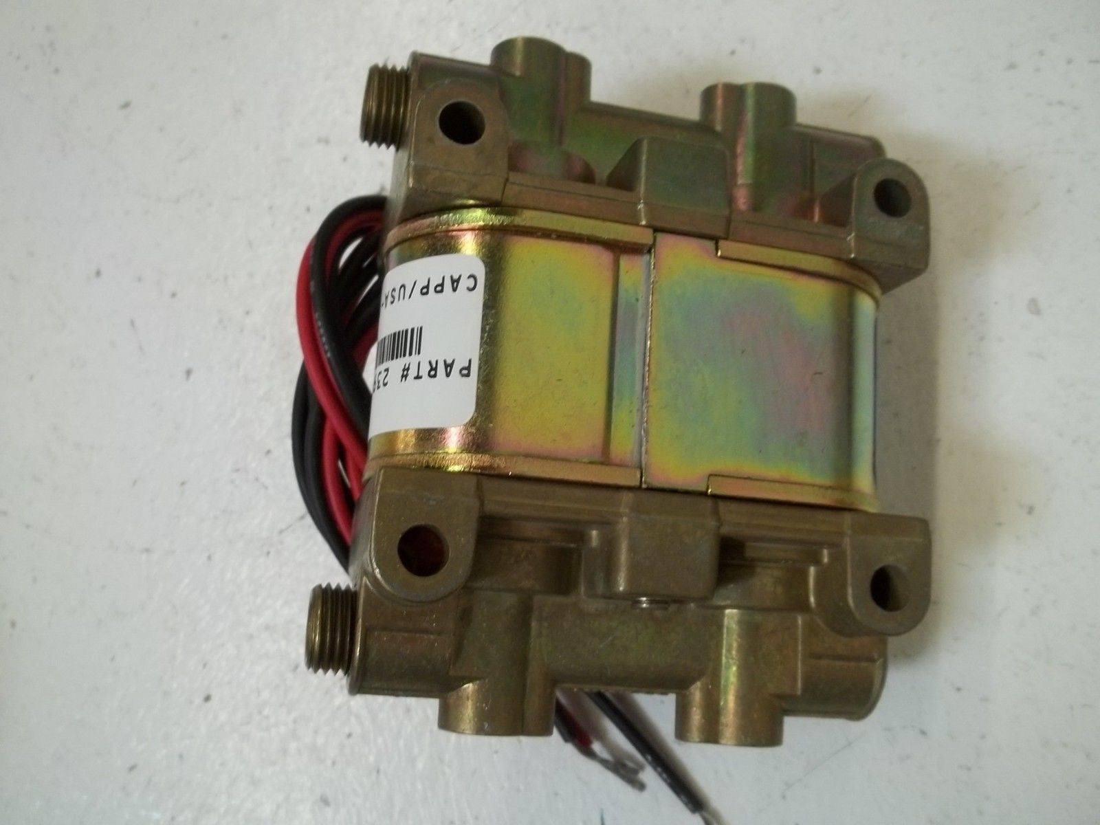 SKINNER VALVE V935LB2100 SOLENOID VALVE 120/60, 100 PSI *USED*