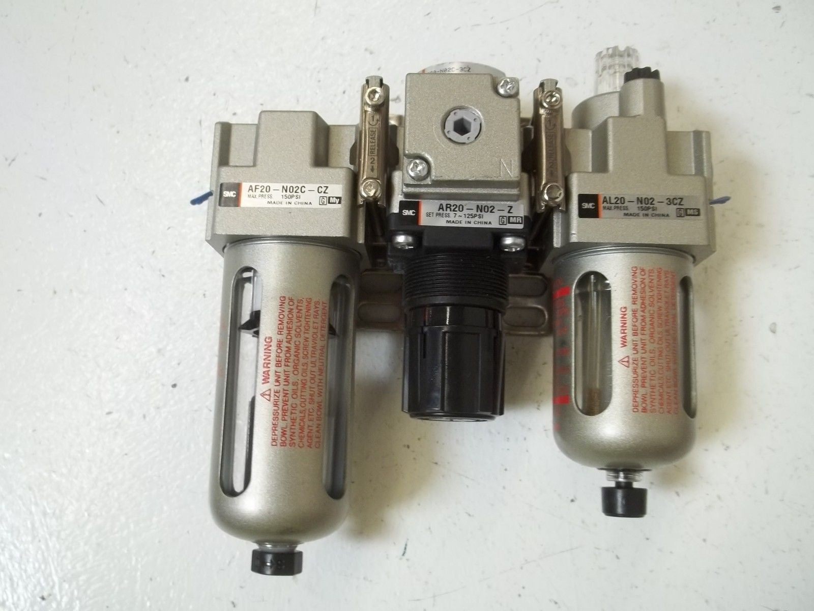 SMC AC20-N02C-3CZ *NEW OUT OF A  BOX*
