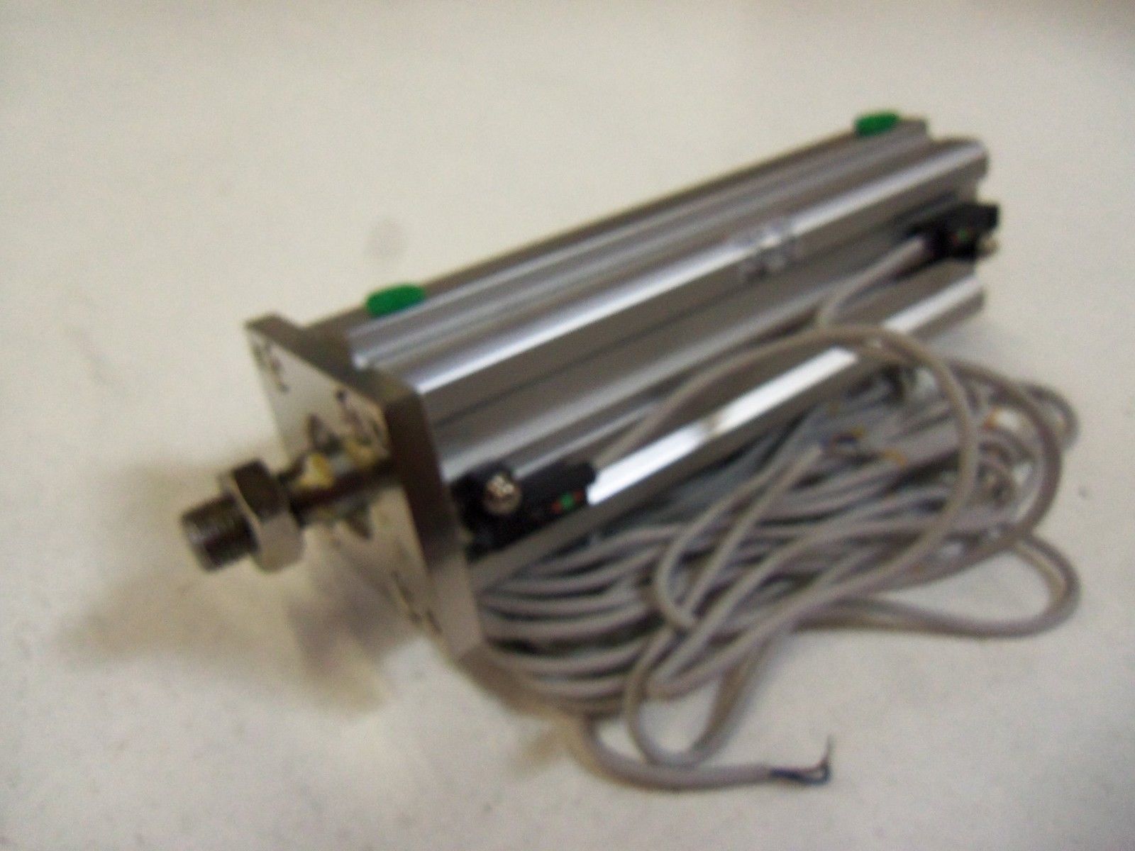 SMC AIR CYLINDER CDQ2F40-125DCM-J79WL *USED*