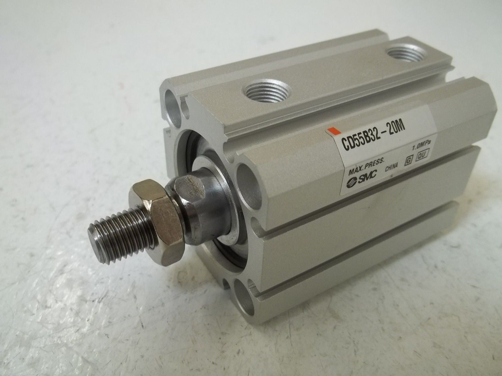 SMC CD55B32-20M PNEUMATIC CYLINDER *NEW NO BOX*