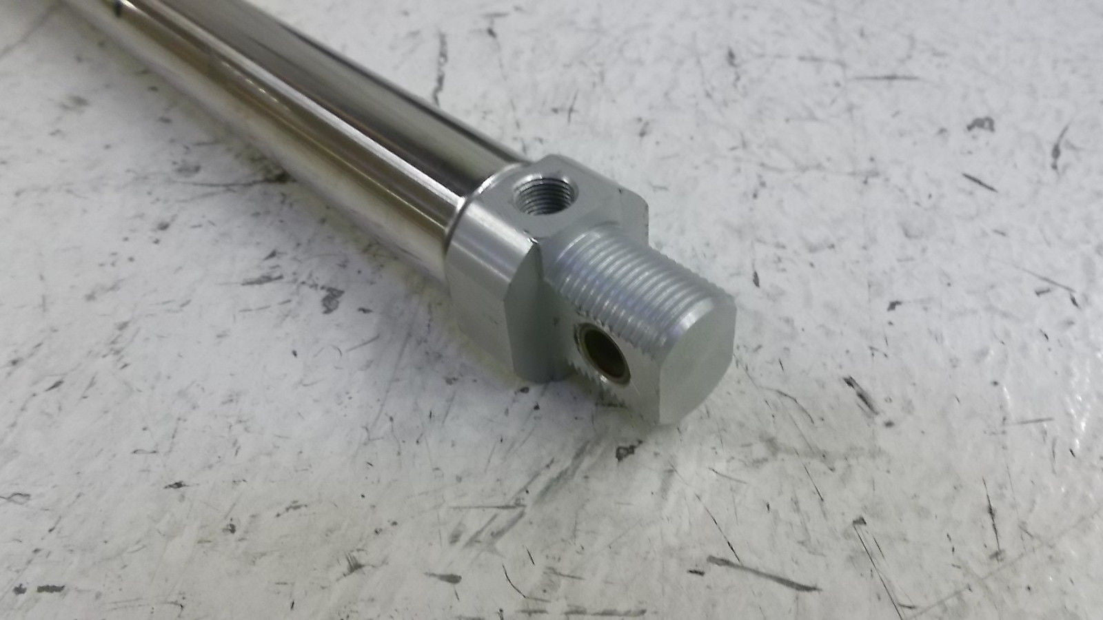 SMC CD85N25-300-B CYLINDER (AS PICTURED) *USED*