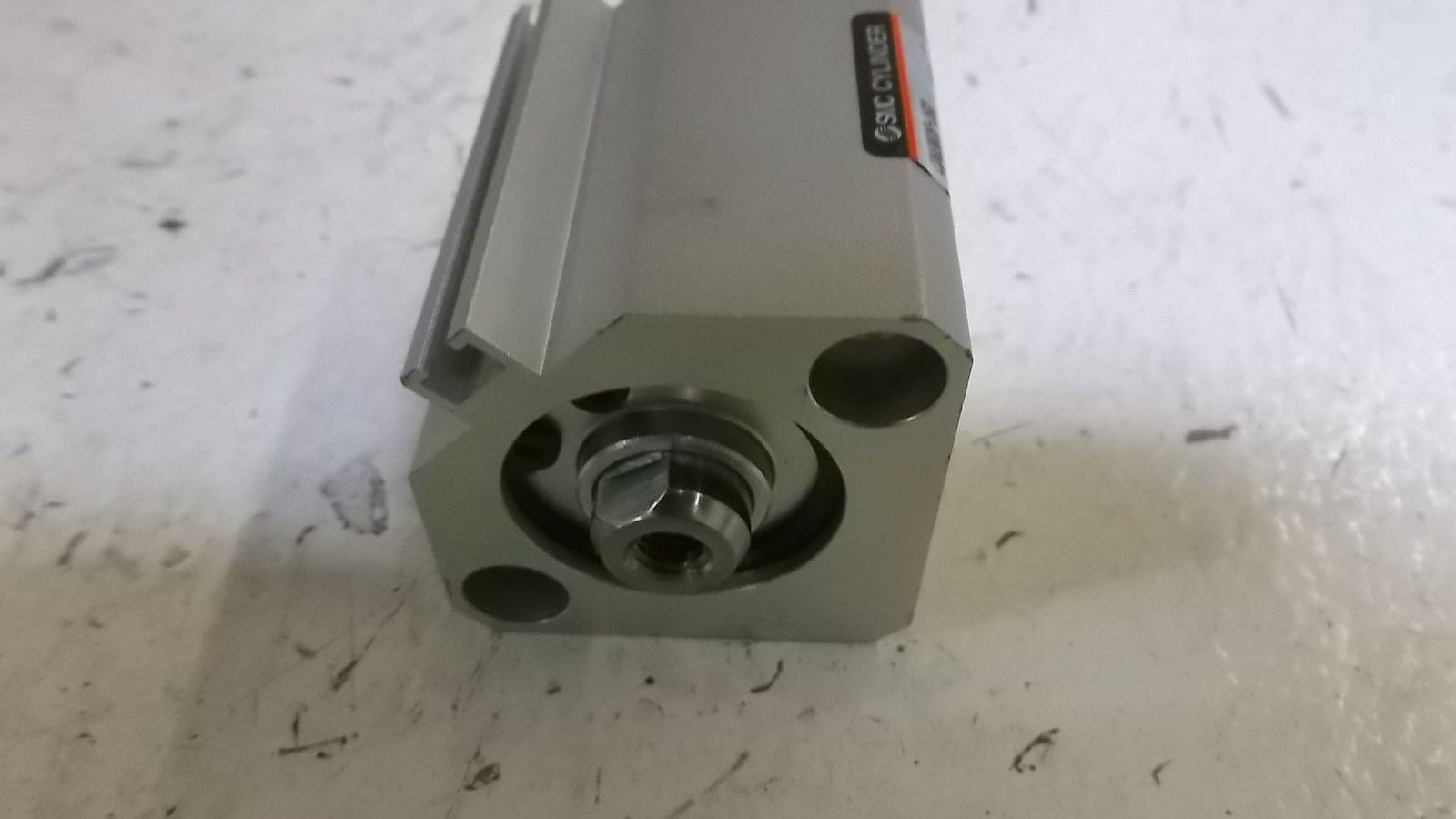 SMC CDQ2B25-15D PNEMATIC CYLINDER *NEW NO BOX*