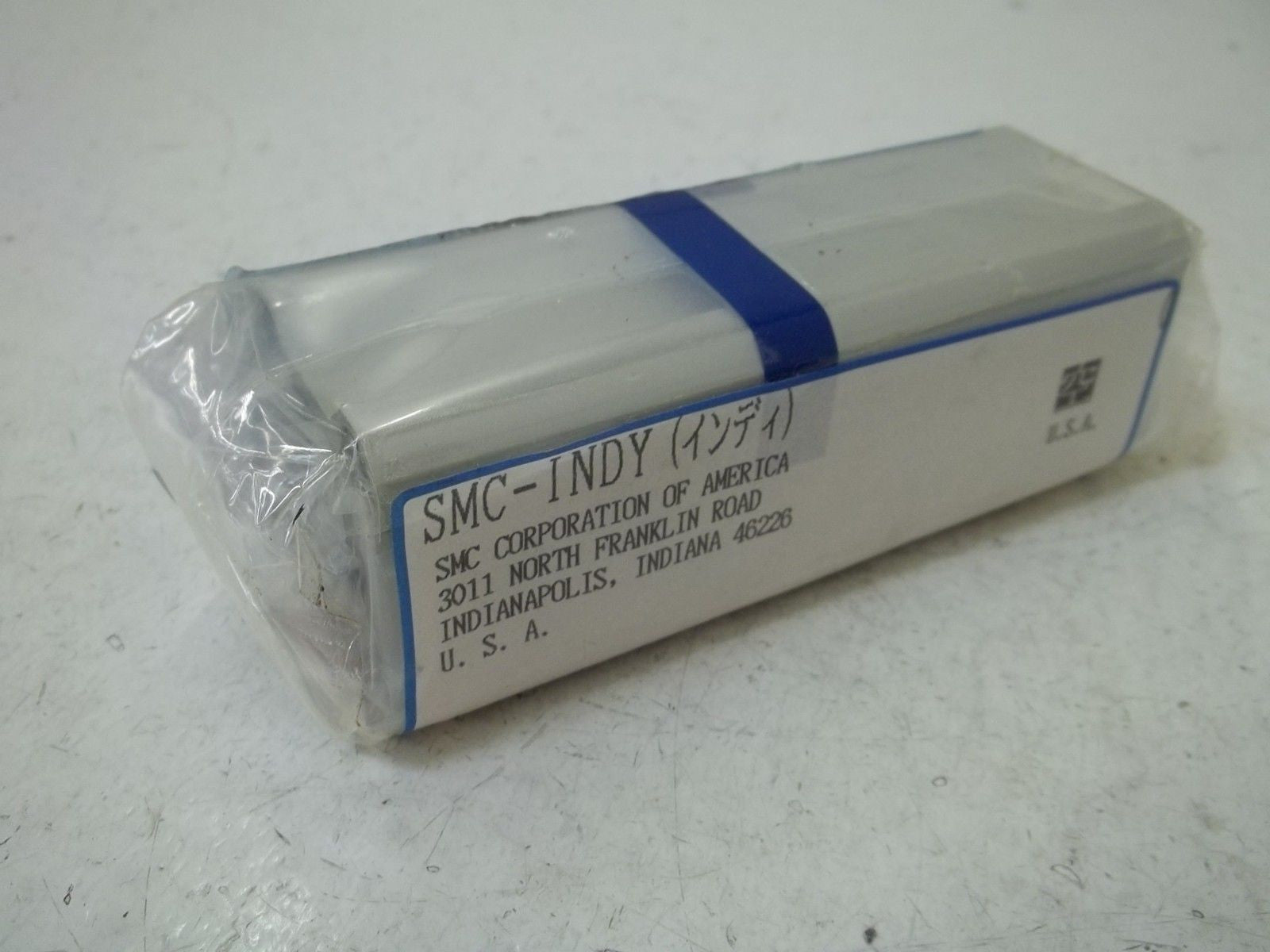SMC CQ2B25-70D-X439 PNEUMATIC CYLINDER *NEW OUT OF  A BOX*