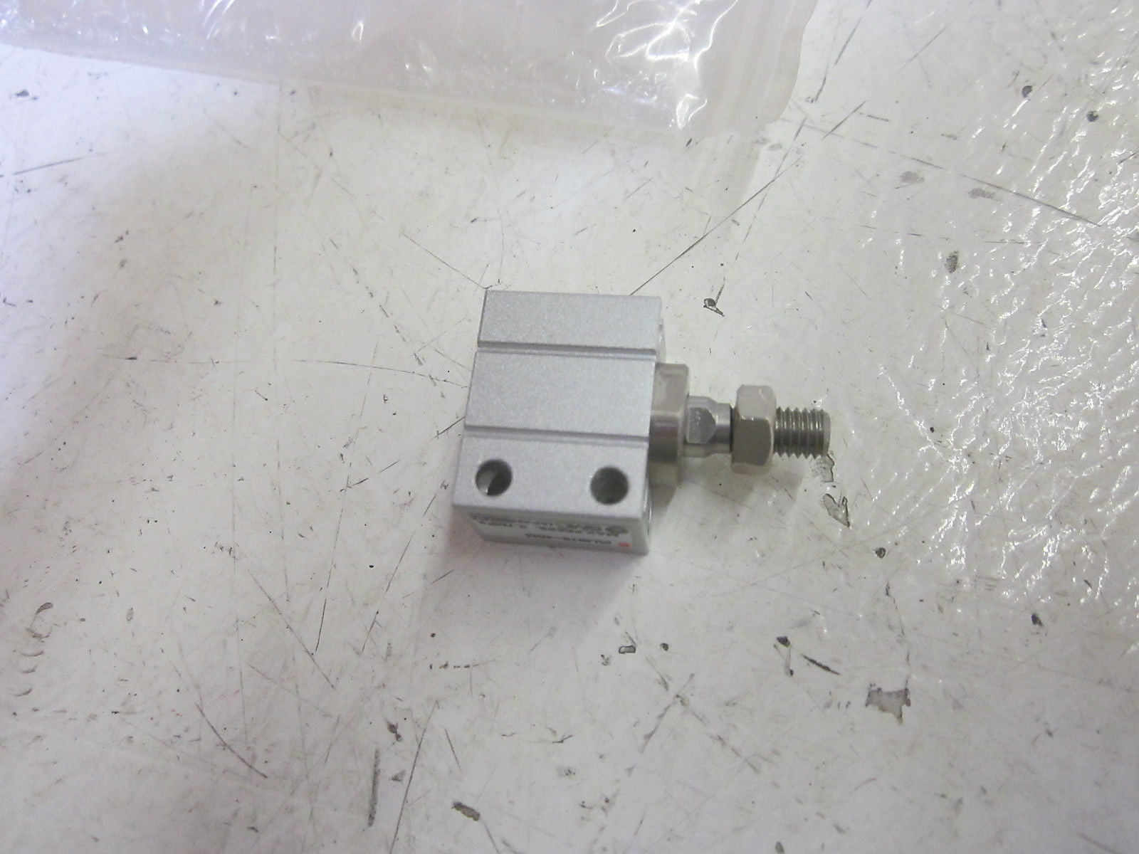 SMC CUJB10-4DM CYLINDER ACTUATOR DOUBLE ACTION *NEW IN BOX*