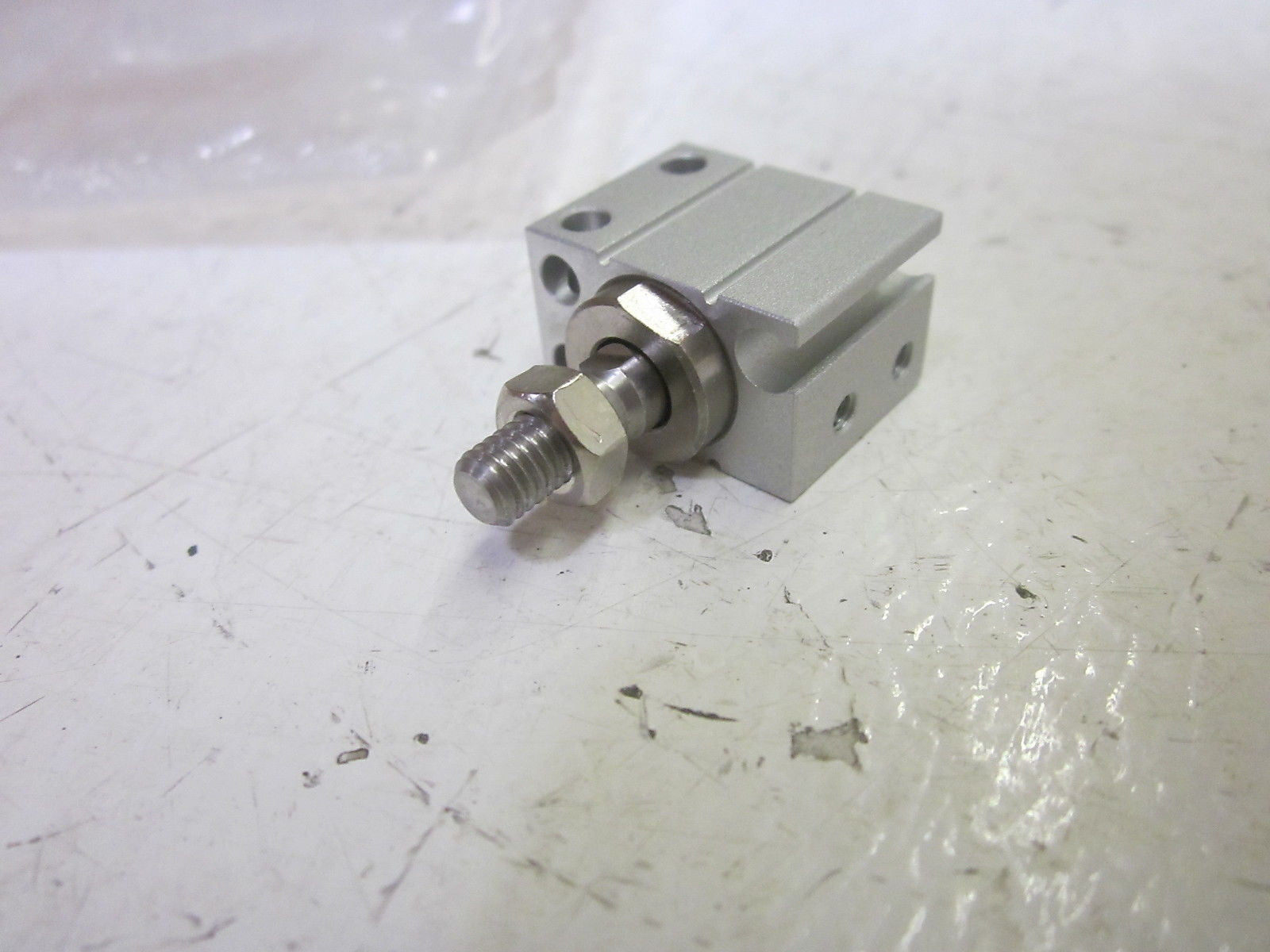 SMC CUJB10-4DM CYLINDER ACTUATOR DOUBLE ACTION *NEW IN BOX*