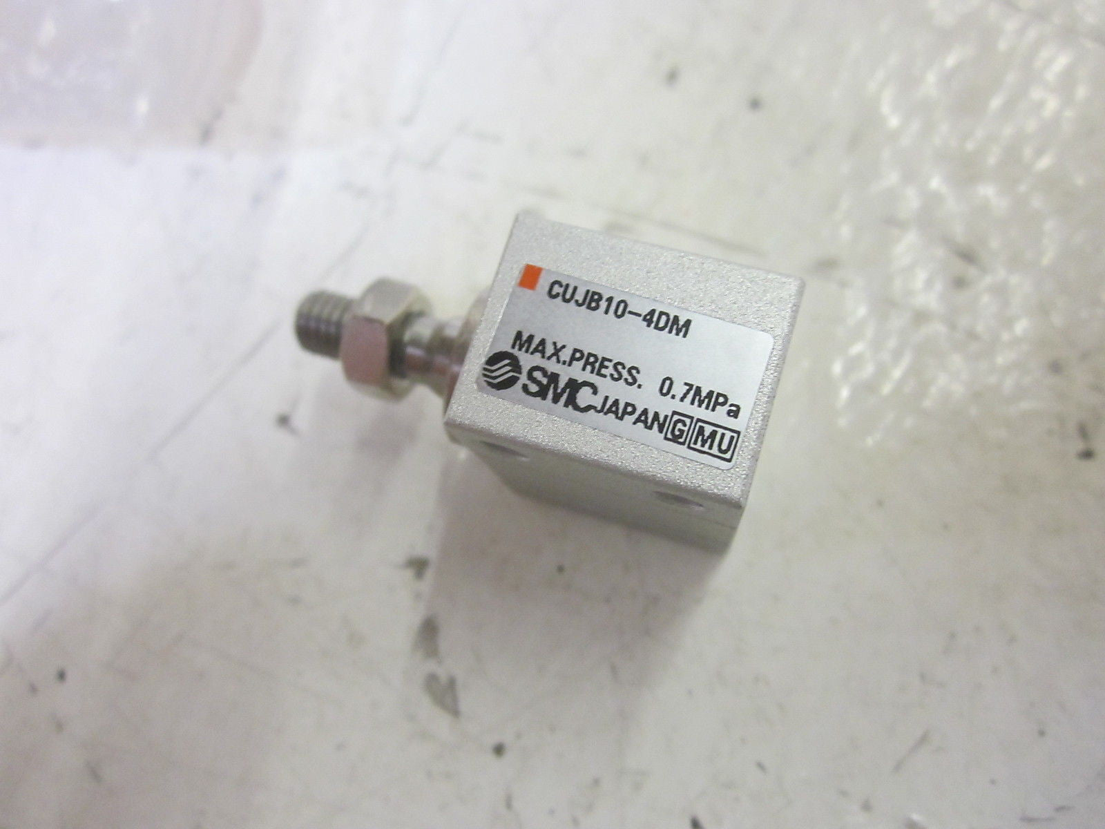 SMC CUJB10-4DM CYLINDER ACTUATOR DOUBLE ACTION *NEW IN BOX*