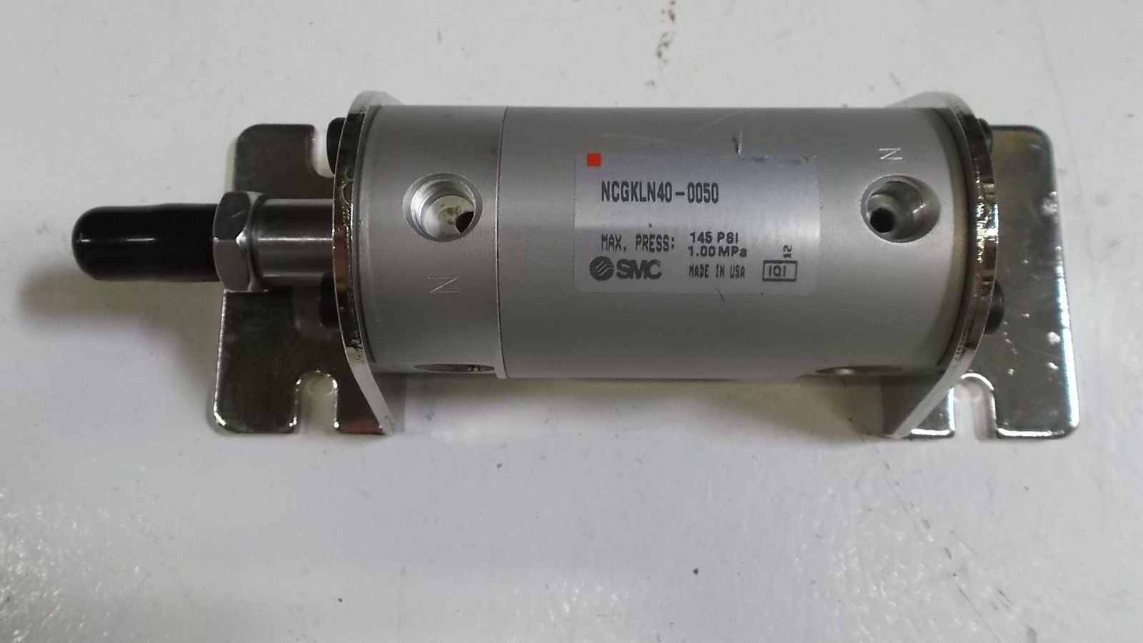 SMC NCGKLN40-0050 PNEUMATIC CYLINDER *NEW NO BOX*