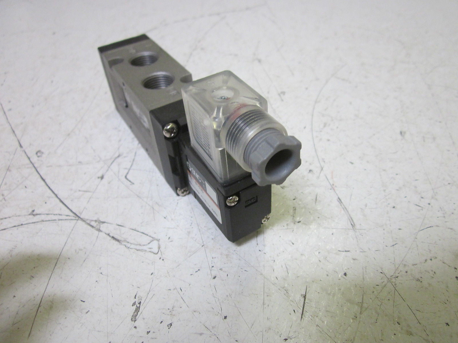 SMC EVF5120-5YB-03F-Q SOLENOID VALVE W/ PR0Y-B1635 *NEW NO BOX*
