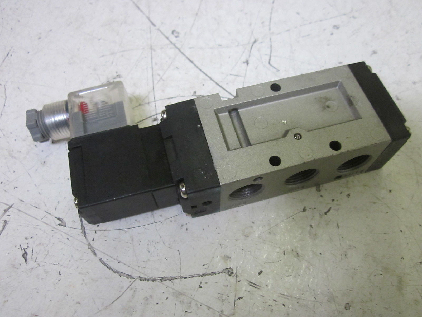 SMC EVF5120-5YB-03F-Q SOLENOID VALVE W/ PR0Y-B1635 *NEW NO BOX*