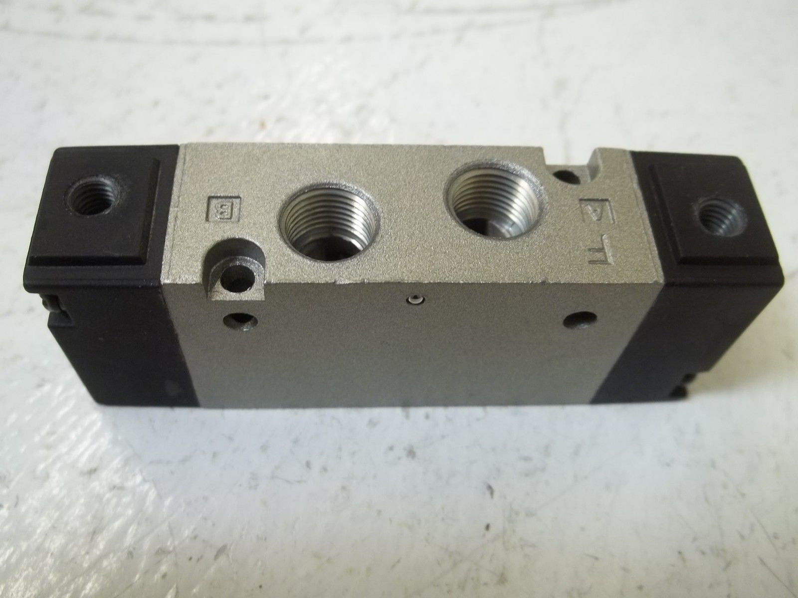 SMC EVZA5220-01F *NEW OUT OF  A BOX*