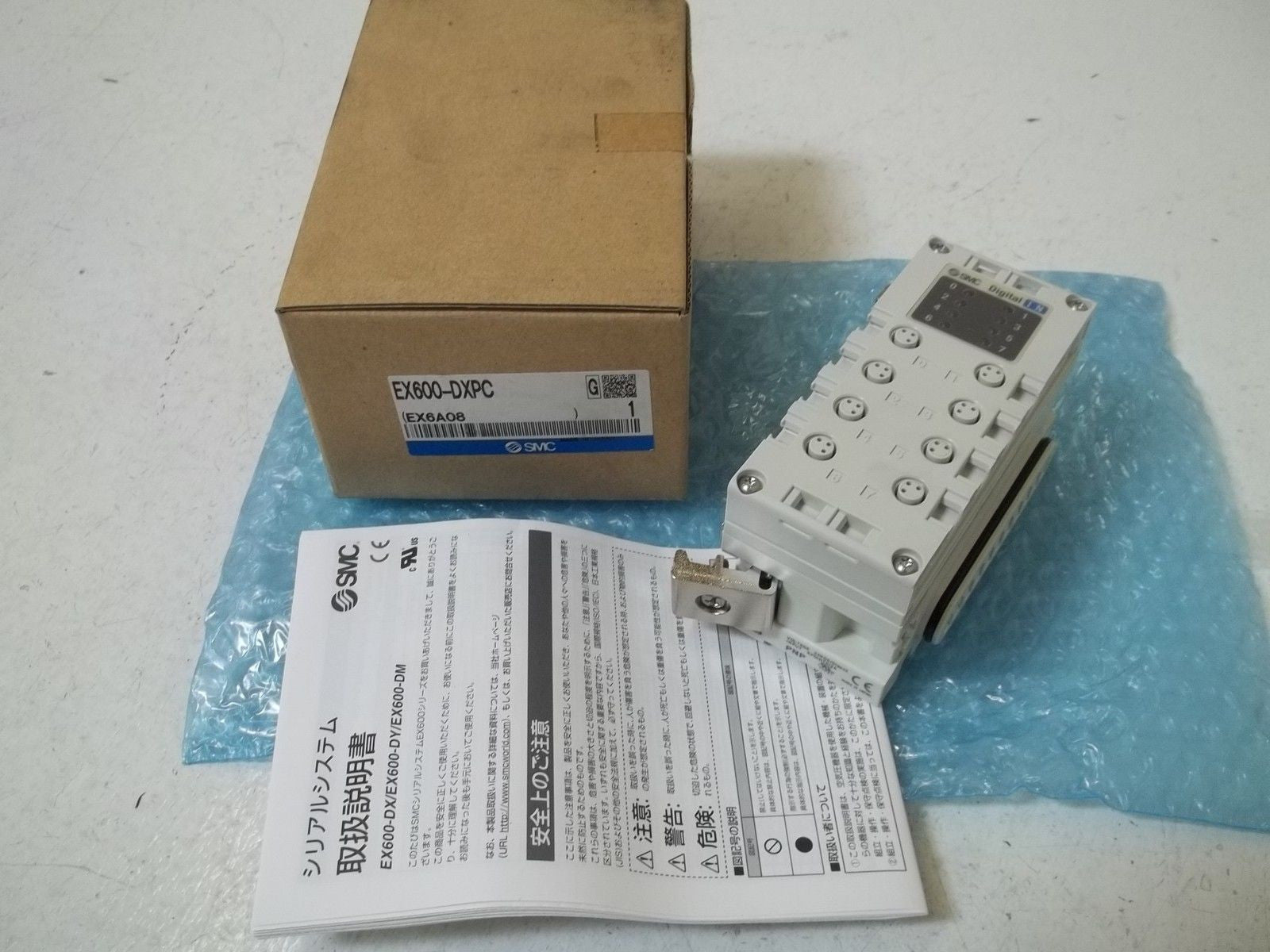 SMC EX600-DXPC PNEUMATIC VALVE *NEW IN BOX*