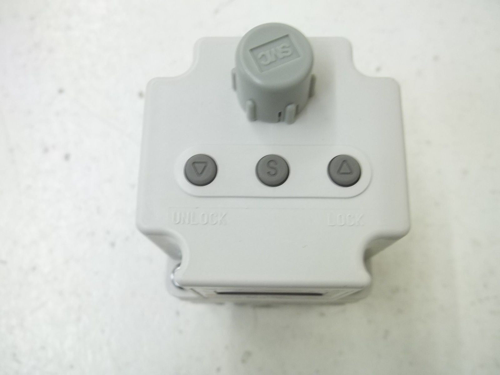 SMC ITV2030-32N2CL4 REGULATOR *NEW NO BOX*