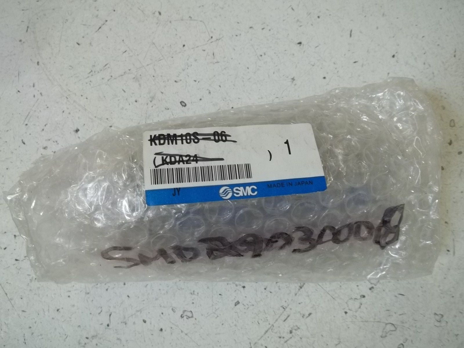 SMC KDM10S-06 MULTICONNECTOR *NEW IN  A BOX*