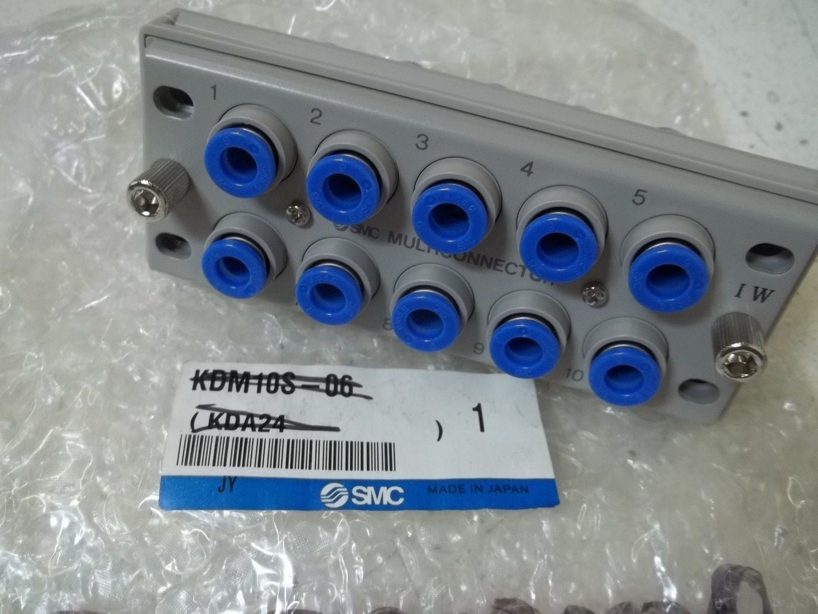 SMC KDM10S-06 MULTICONNECTOR *NEW IN  A BOX*