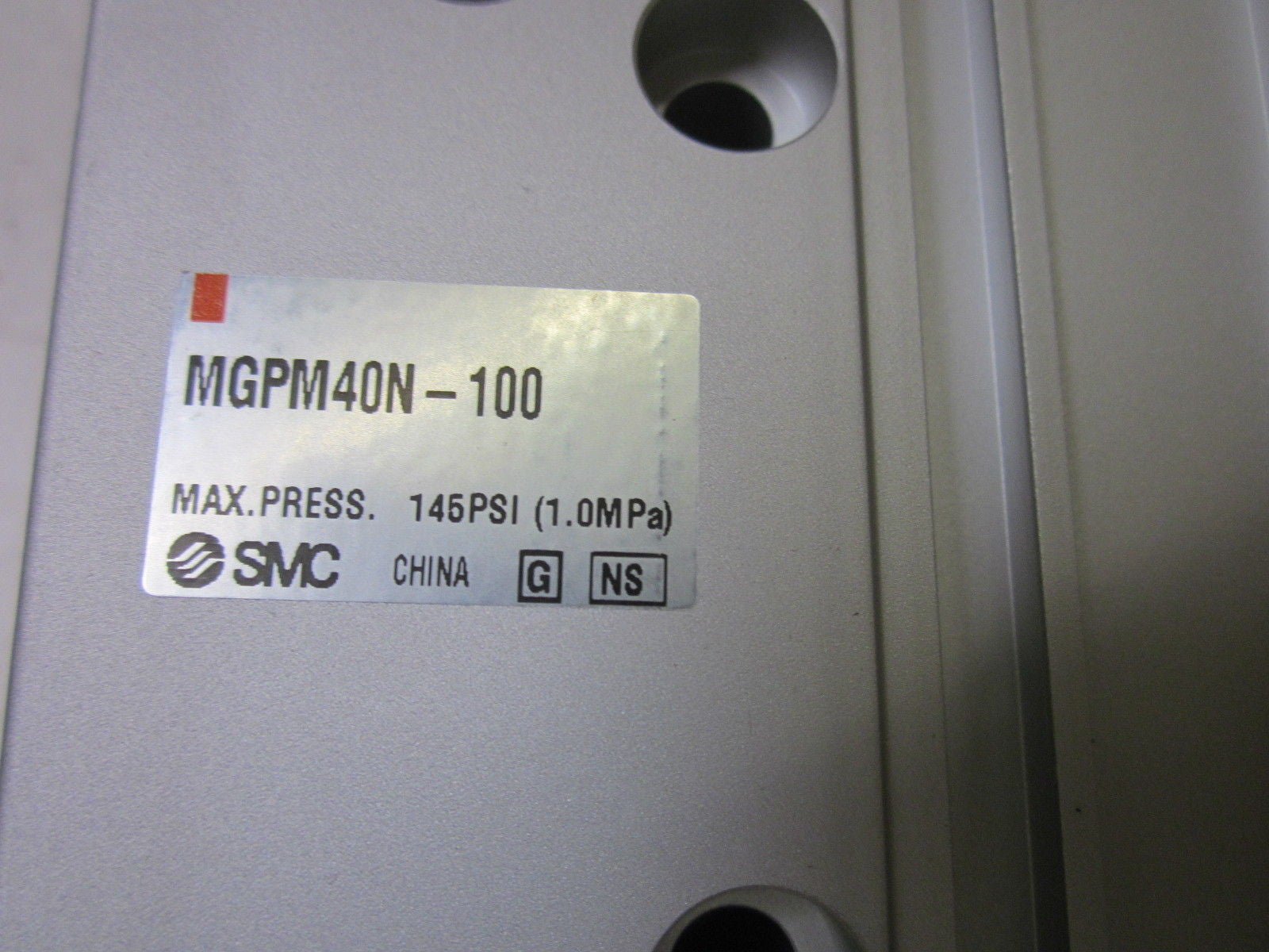 SMC MGPM40N-100 *NEW NO BOX*