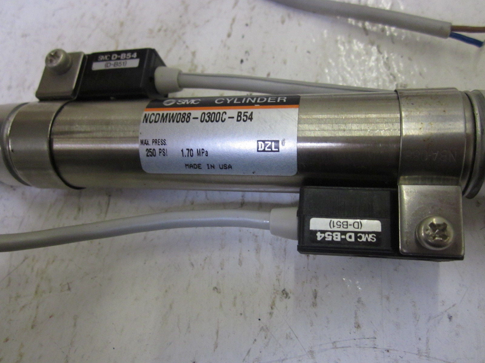 SMC NCDMW088-0300C-B54 *USED*