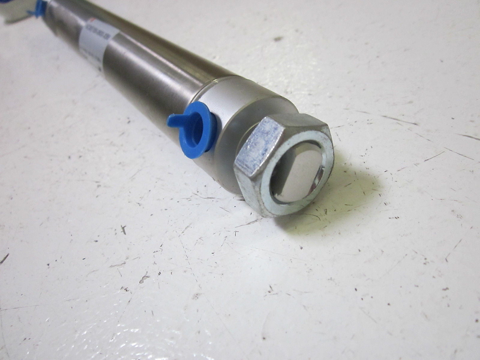 SMC NCME106-0600-XB6 AIR CYLINDER 250PSI *USED*