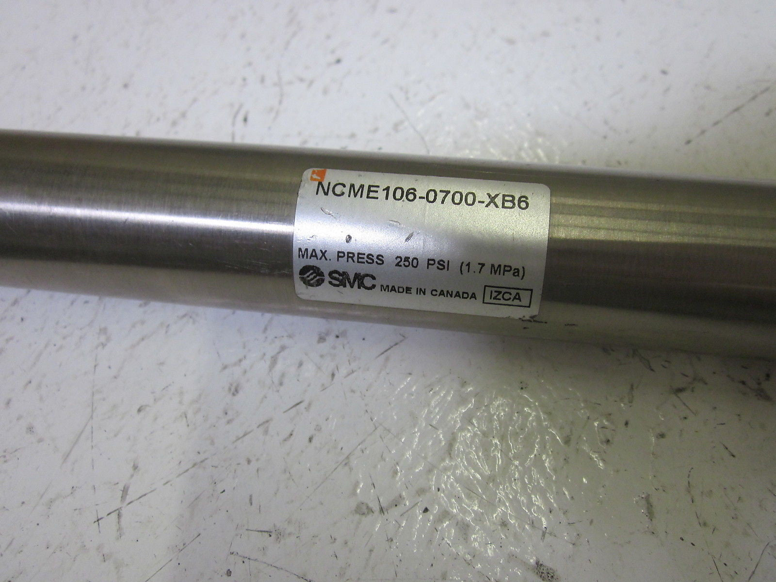 SMC NCME106-0700-XB6 AIR CYLINDER 250PSI *USED*