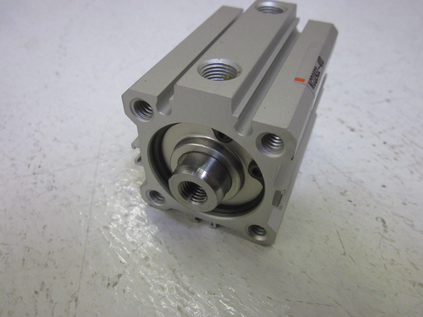 SMC NCQ2A32-40D *NEW NO BOX*