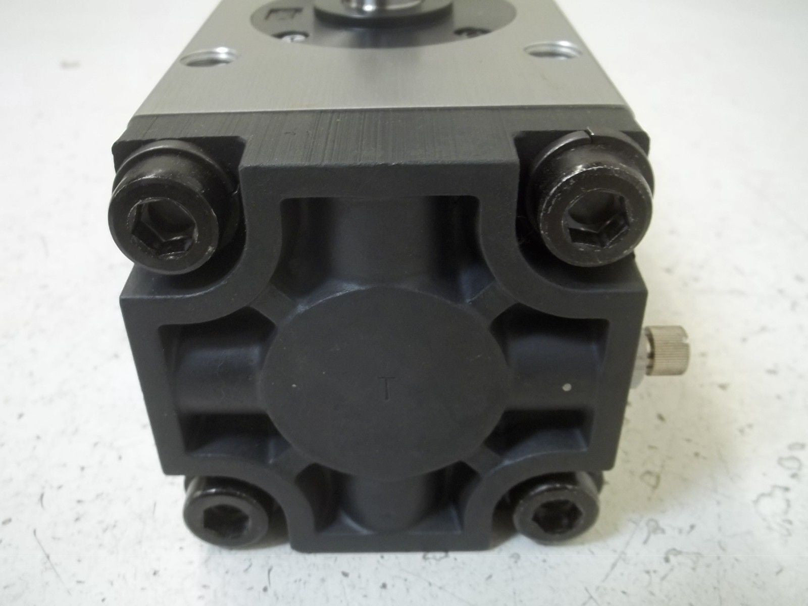 SMC NCRA1BS80-90C ROTARY ACTUATOR *NEW NO BOX*