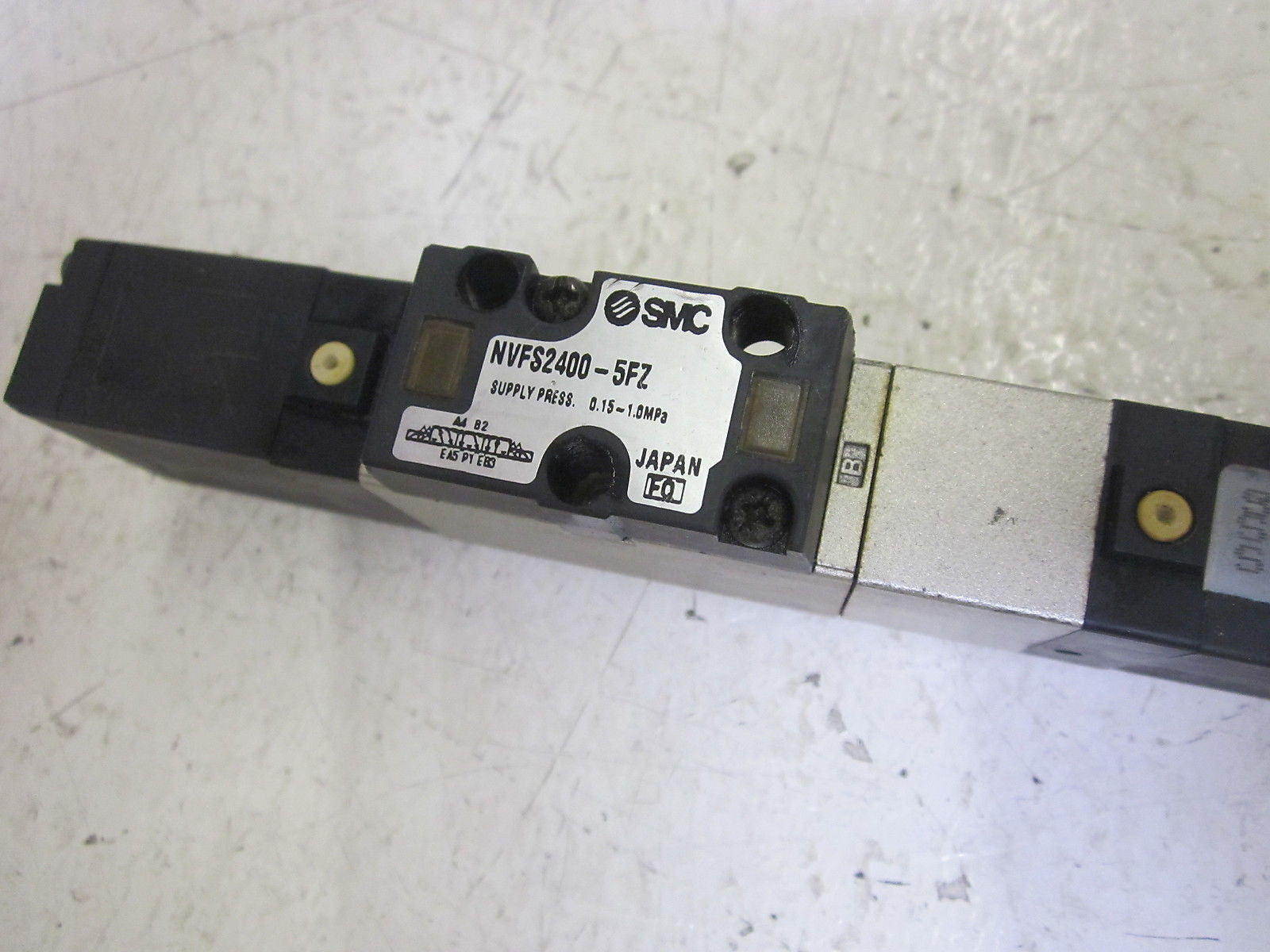 SMC NVFS2400-5FZ SOLENOID VALVE E24VDC *USED*