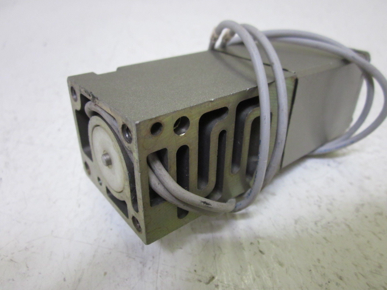 SMC NVSP4214-0009K AIR VALVE (AS PICTURED) *USED*