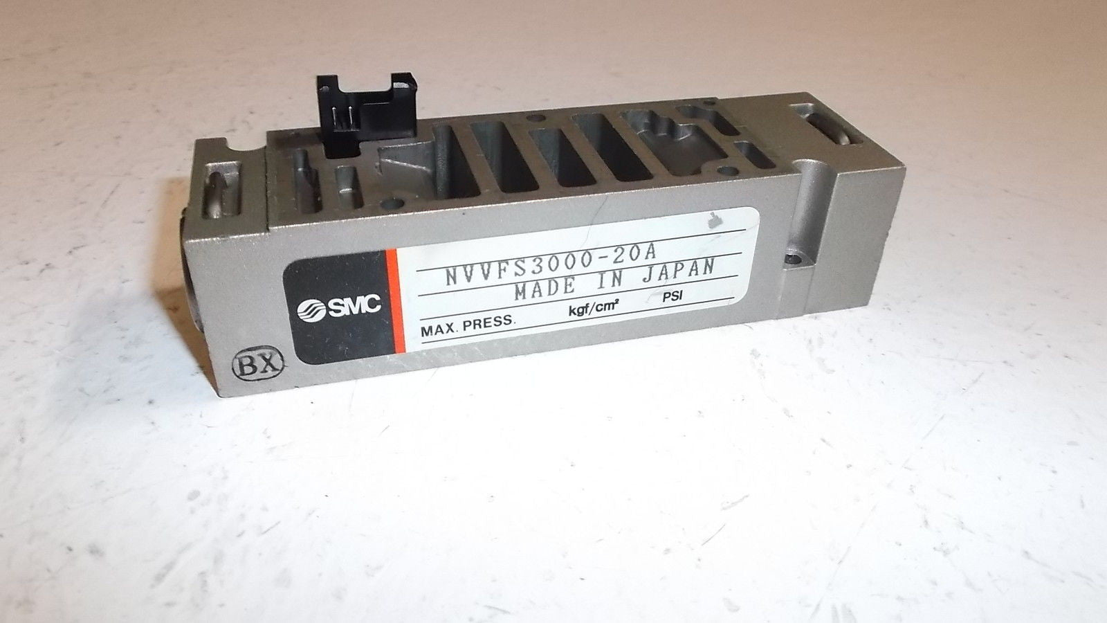 SMC PNEUMATIC SPEED CONTROL VALVE NVVFS3000-20A *USED*