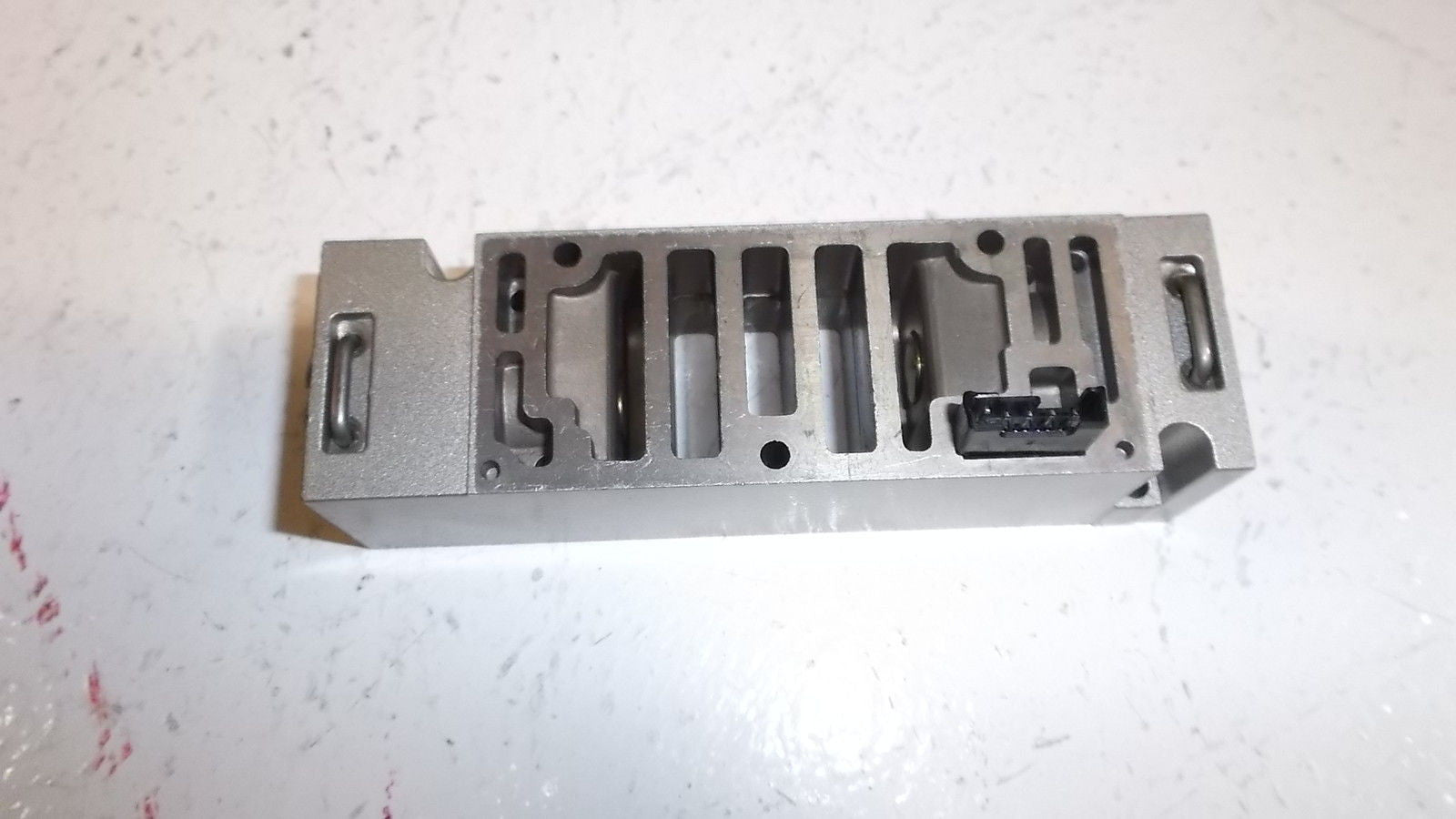 SMC PNEUMATIC SPEED CONTROL VALVE NVVFS3000-20A *USED*