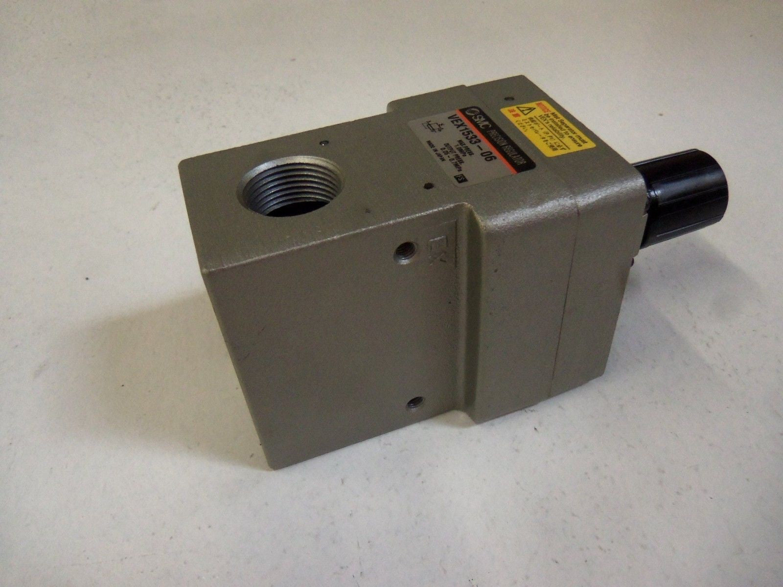 SMC PRECISION REGULATOR VEX1533-06 *NEW NO BOX*