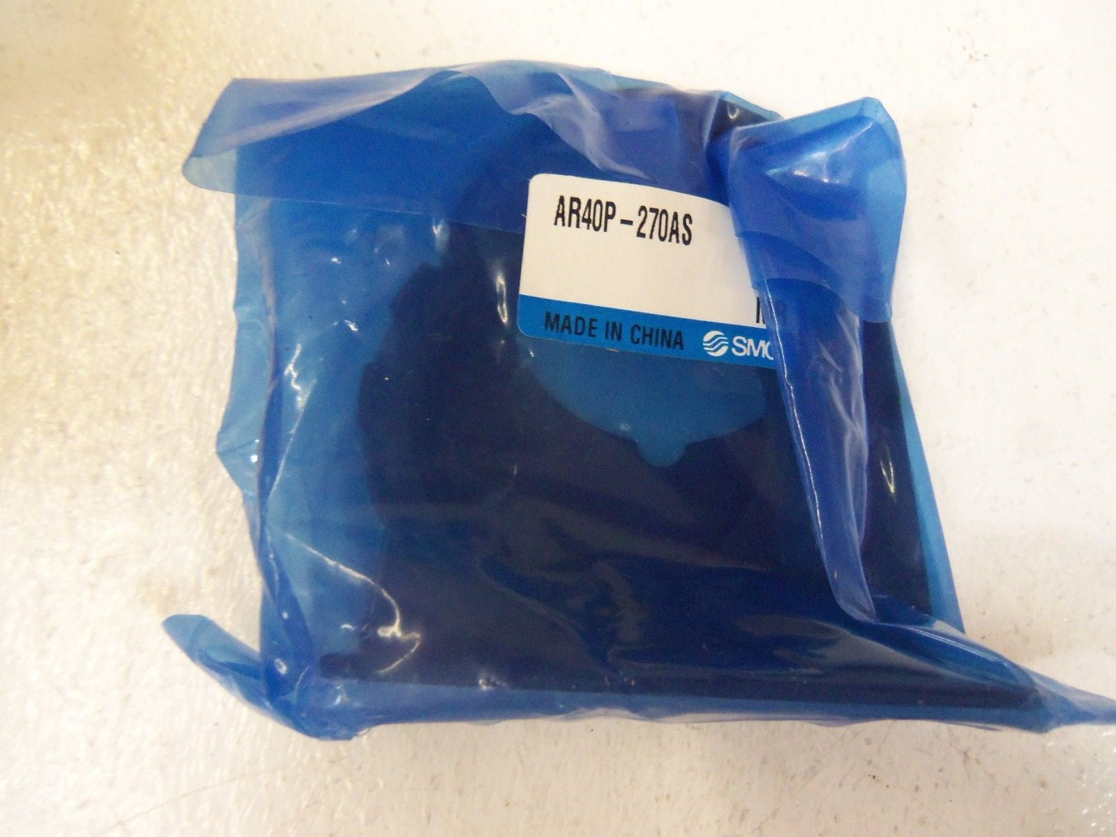 SMC REGULATOR AR40-06BG *NEW IN BAG*