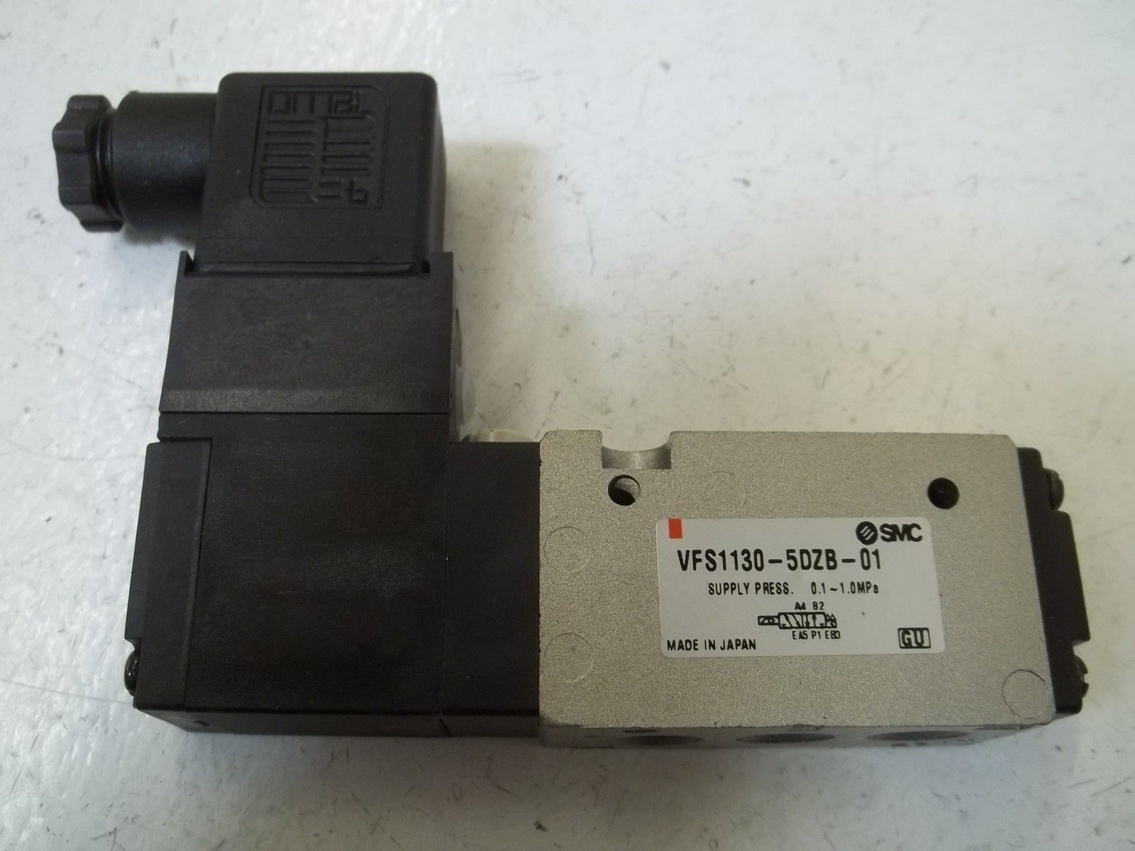 SMC VFS1130-5DZB-01 *NEW NO BOX*