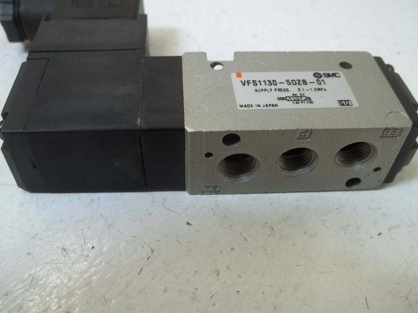 SMC VFS1130-5DZB-01 *NEW NO BOX*