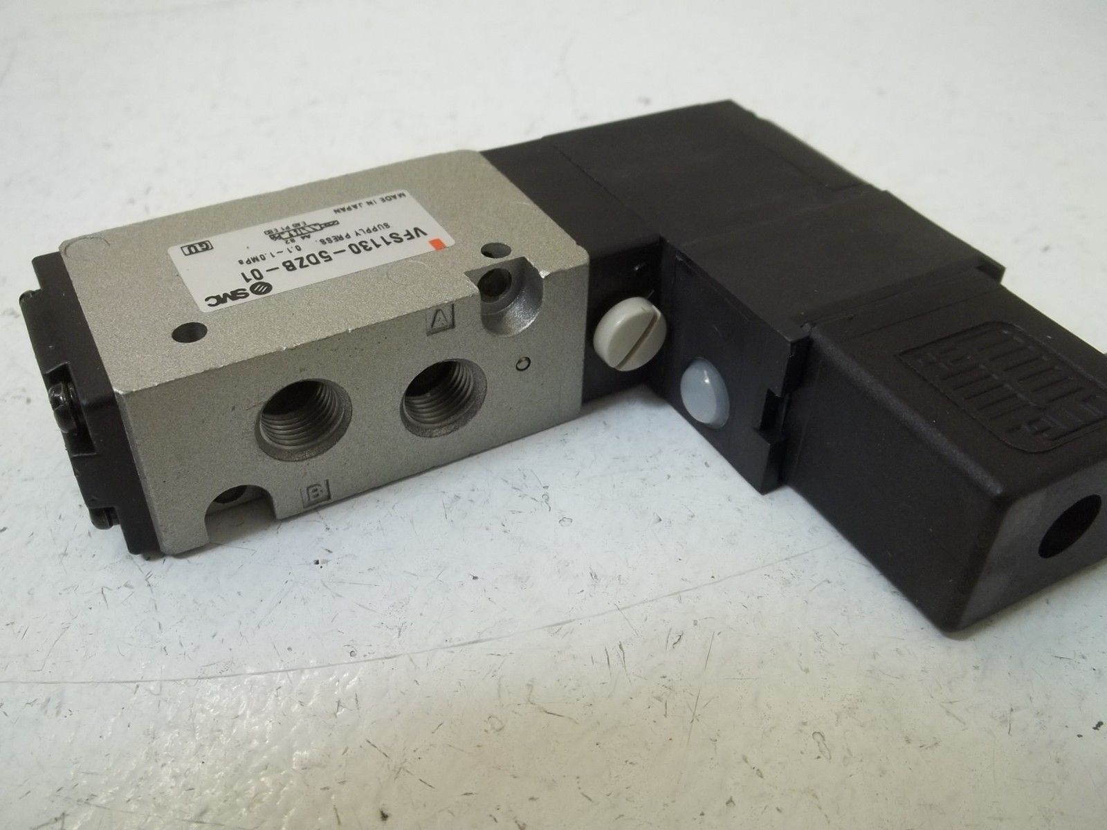 SMC VFS1130-5DZB-01 *NEW NO BOX*